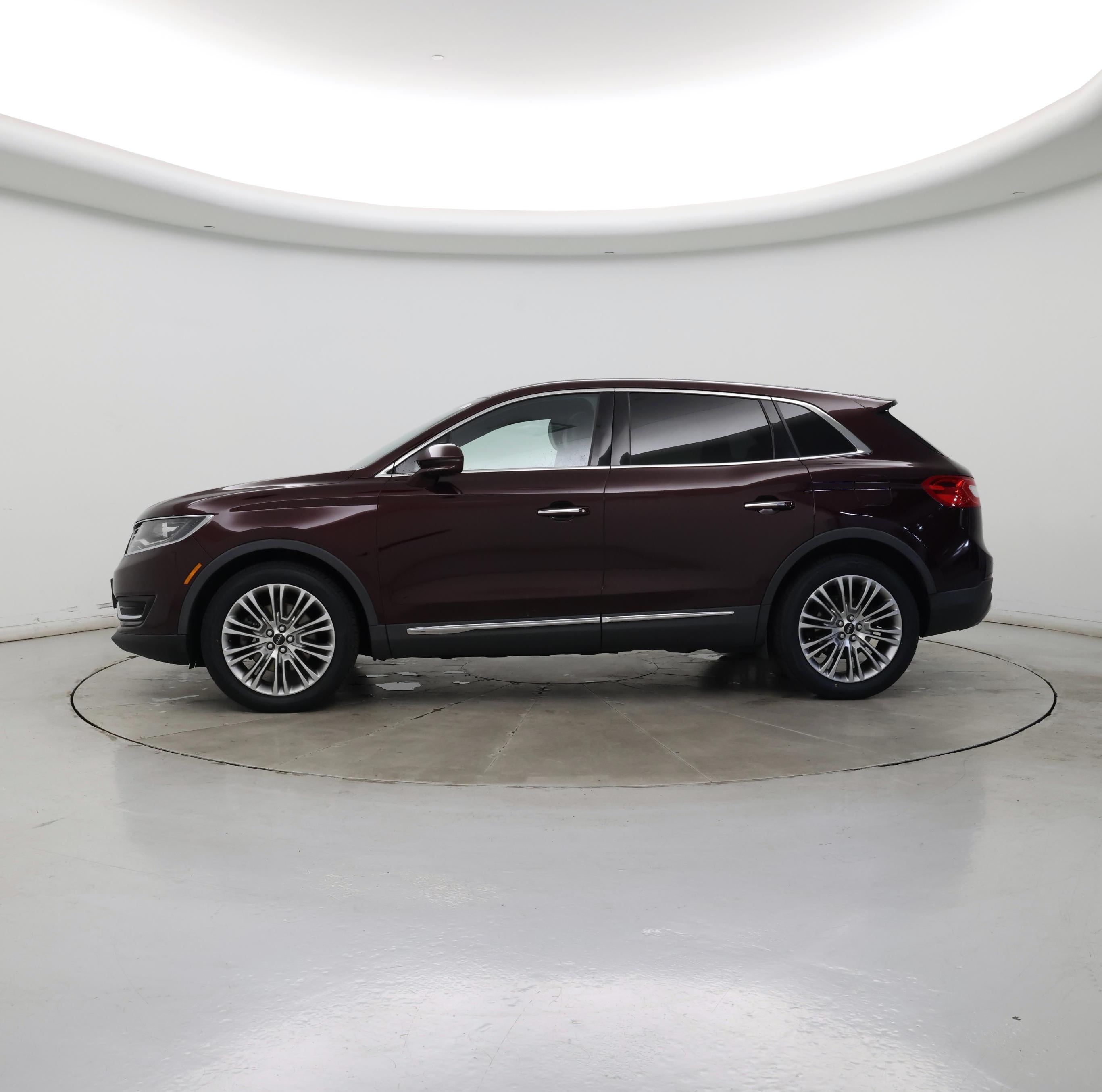 Thumbnail: 2017 Lincoln MKX - 3