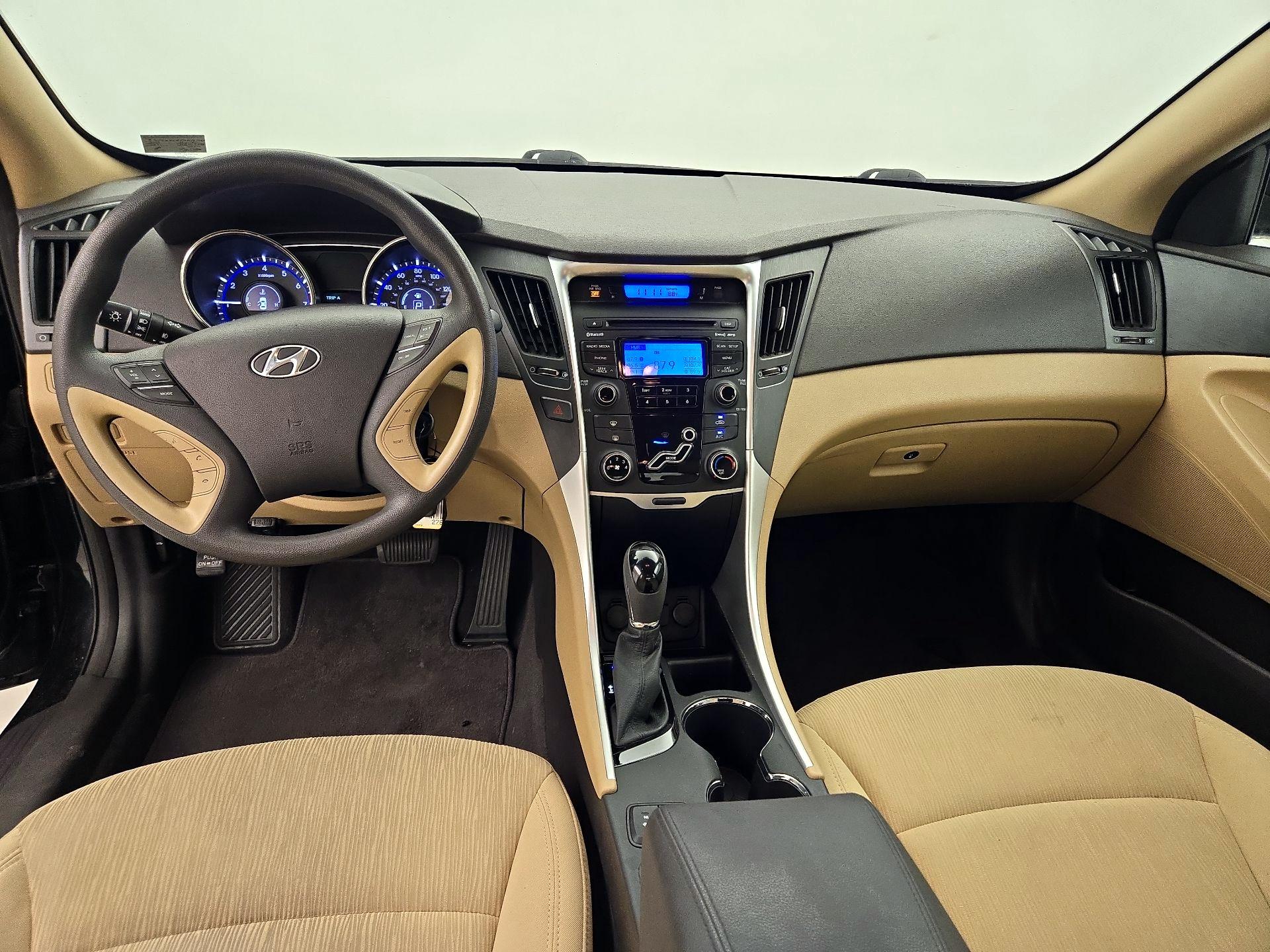 Thumbnail: 2013 Hyundai Sonata - 9