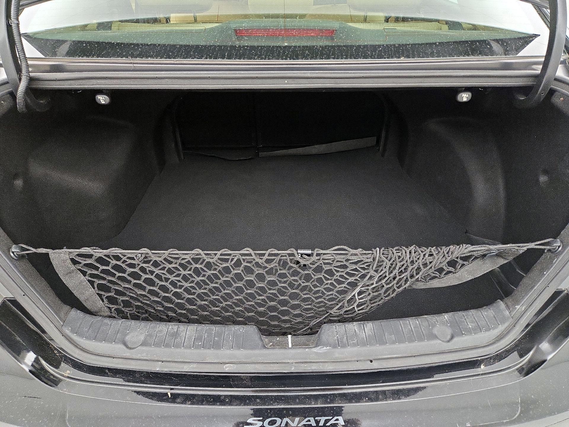 Thumbnail: 2013 Hyundai Sonata - 19