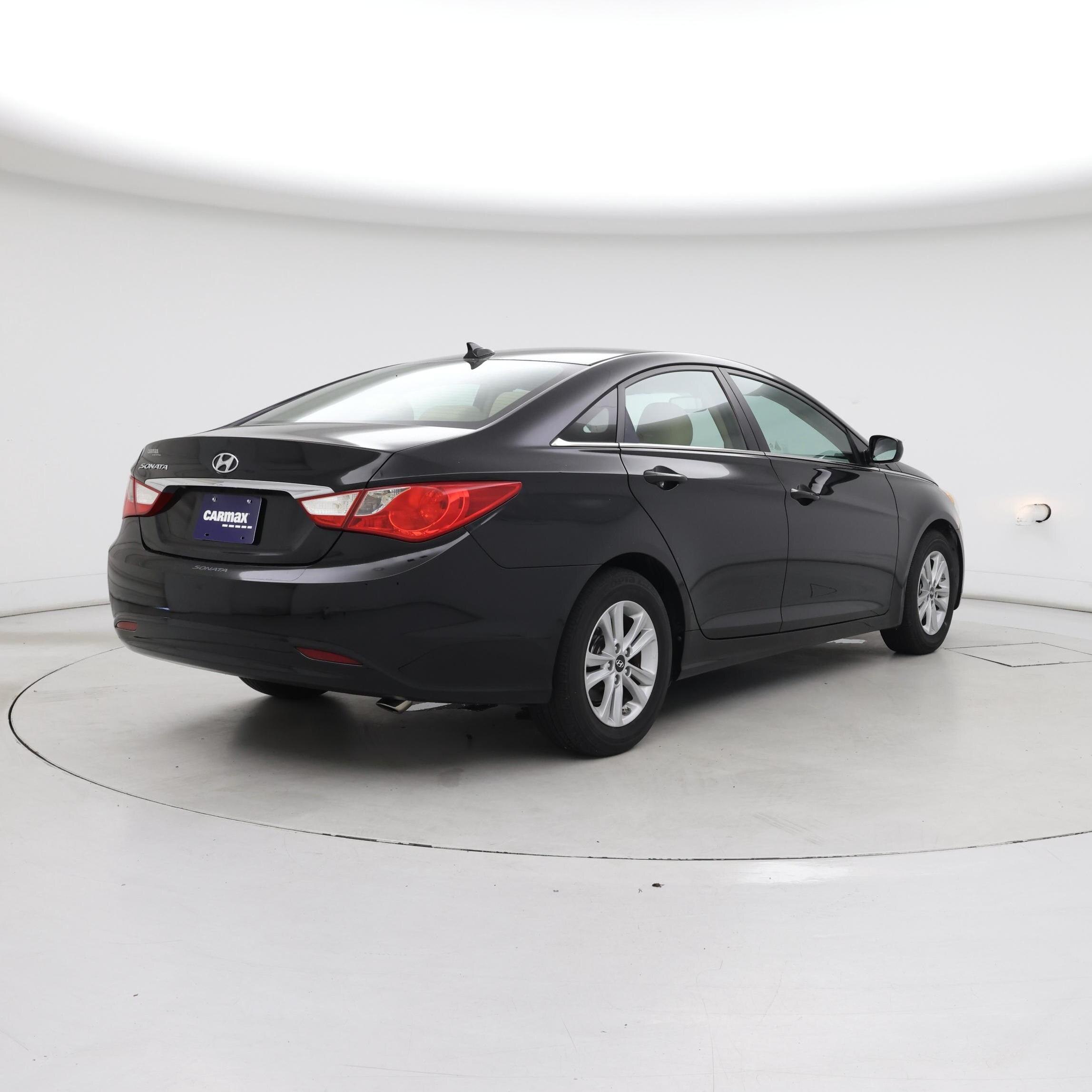 Thumbnail: 2013 Hyundai Sonata - 8