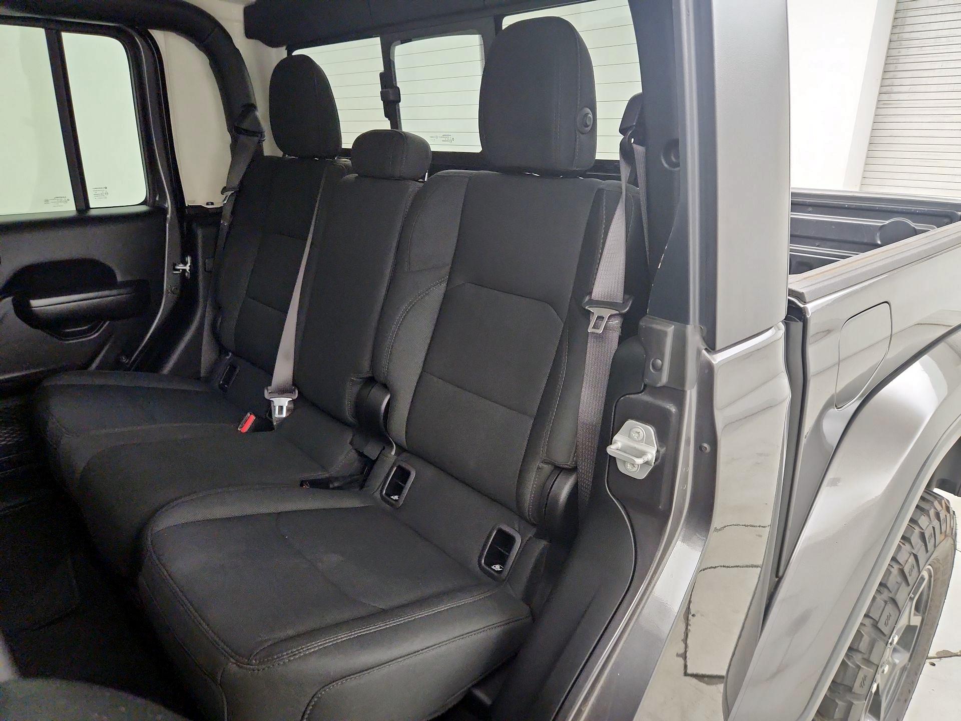 Thumbnail: 2021 Jeep Gladiator - 20