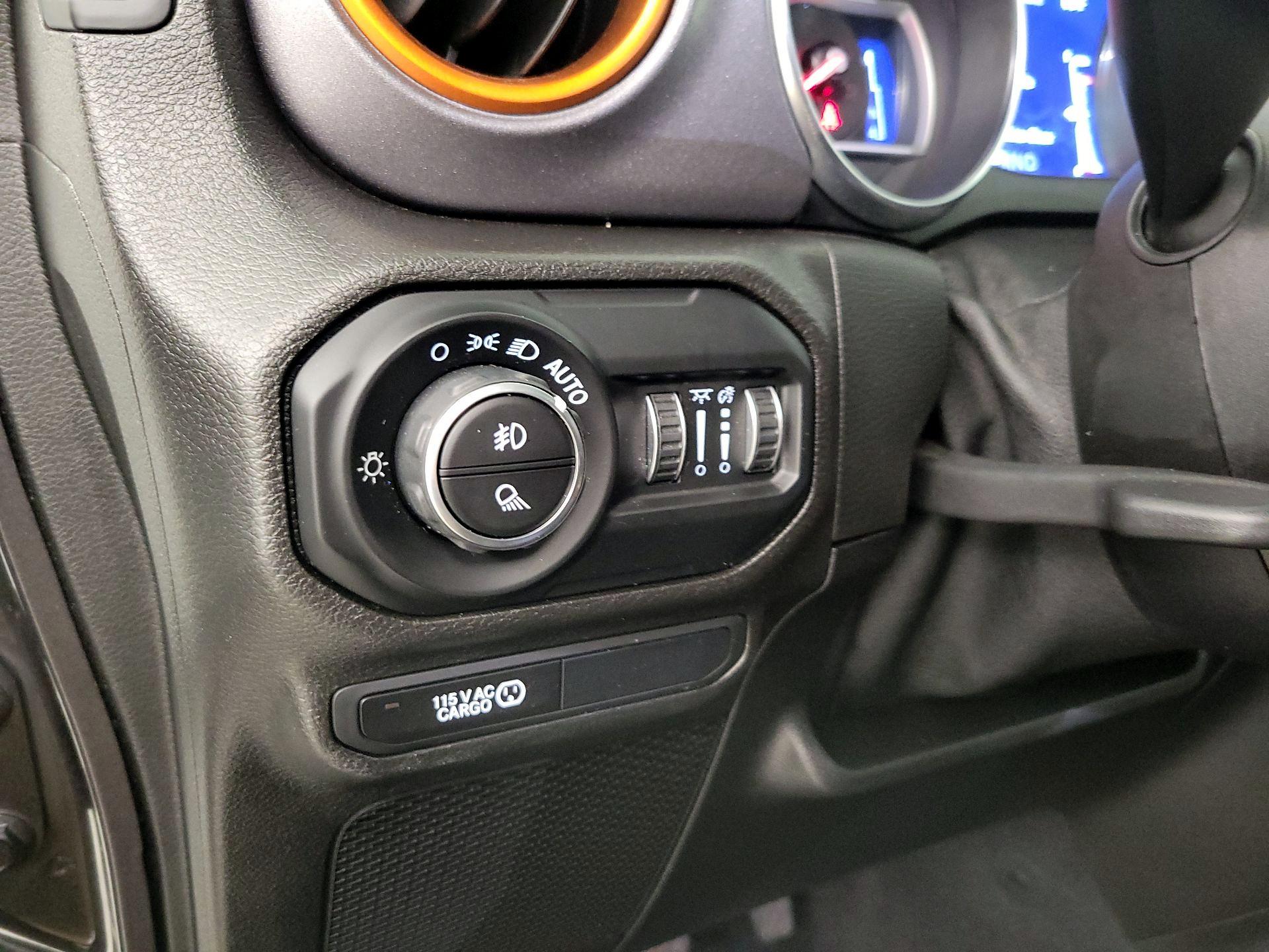 Thumbnail: 2021 Jeep Gladiator - 13