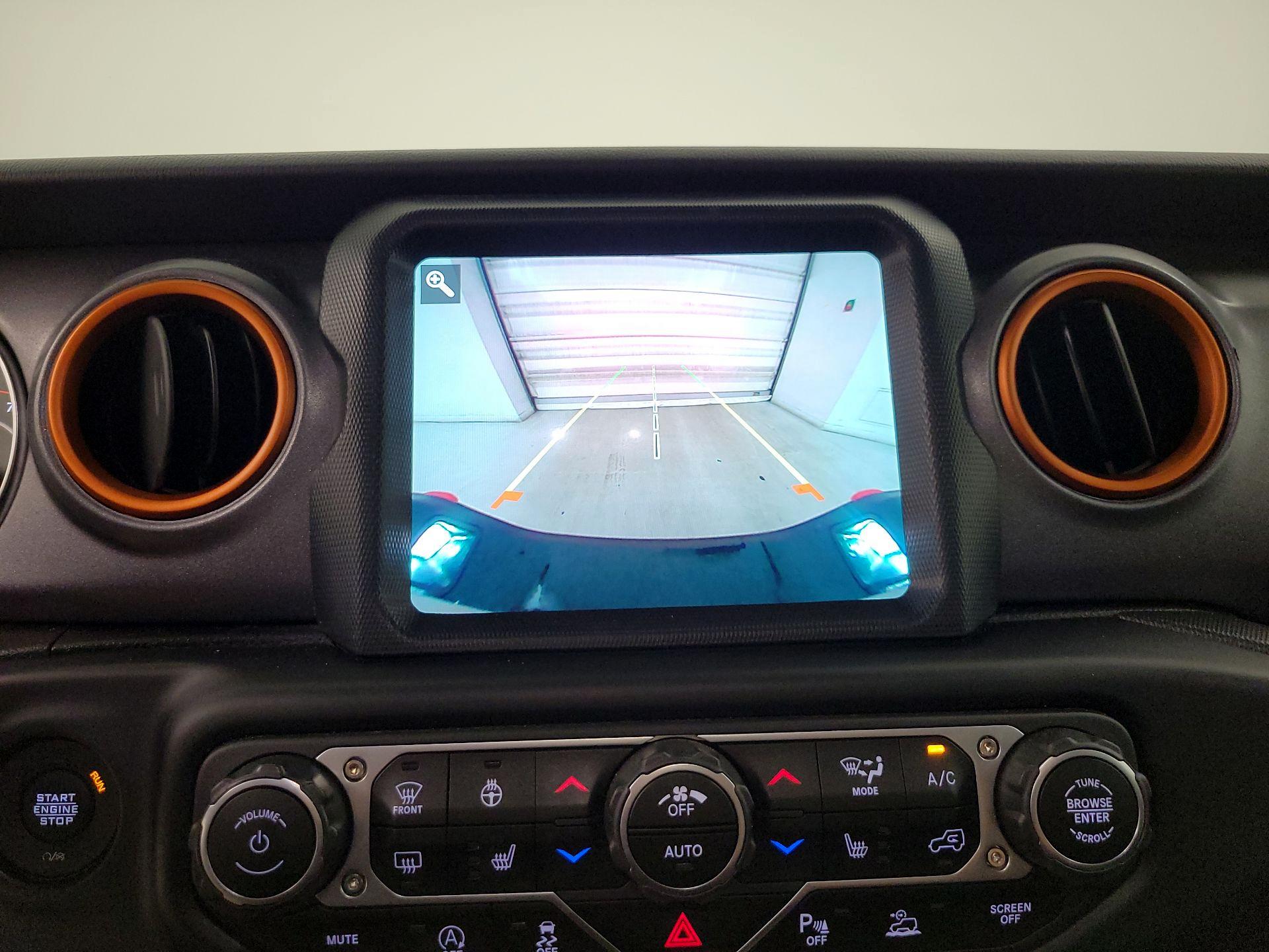 Thumbnail: 2021 Jeep Gladiator - 15