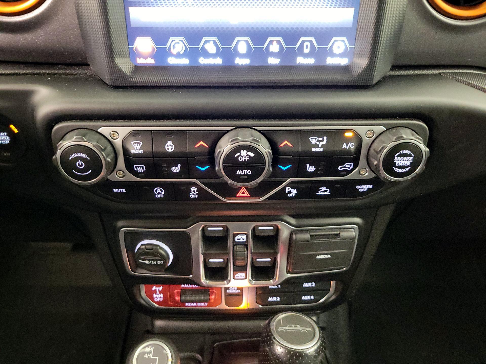 Thumbnail: 2021 Jeep Gladiator - 17