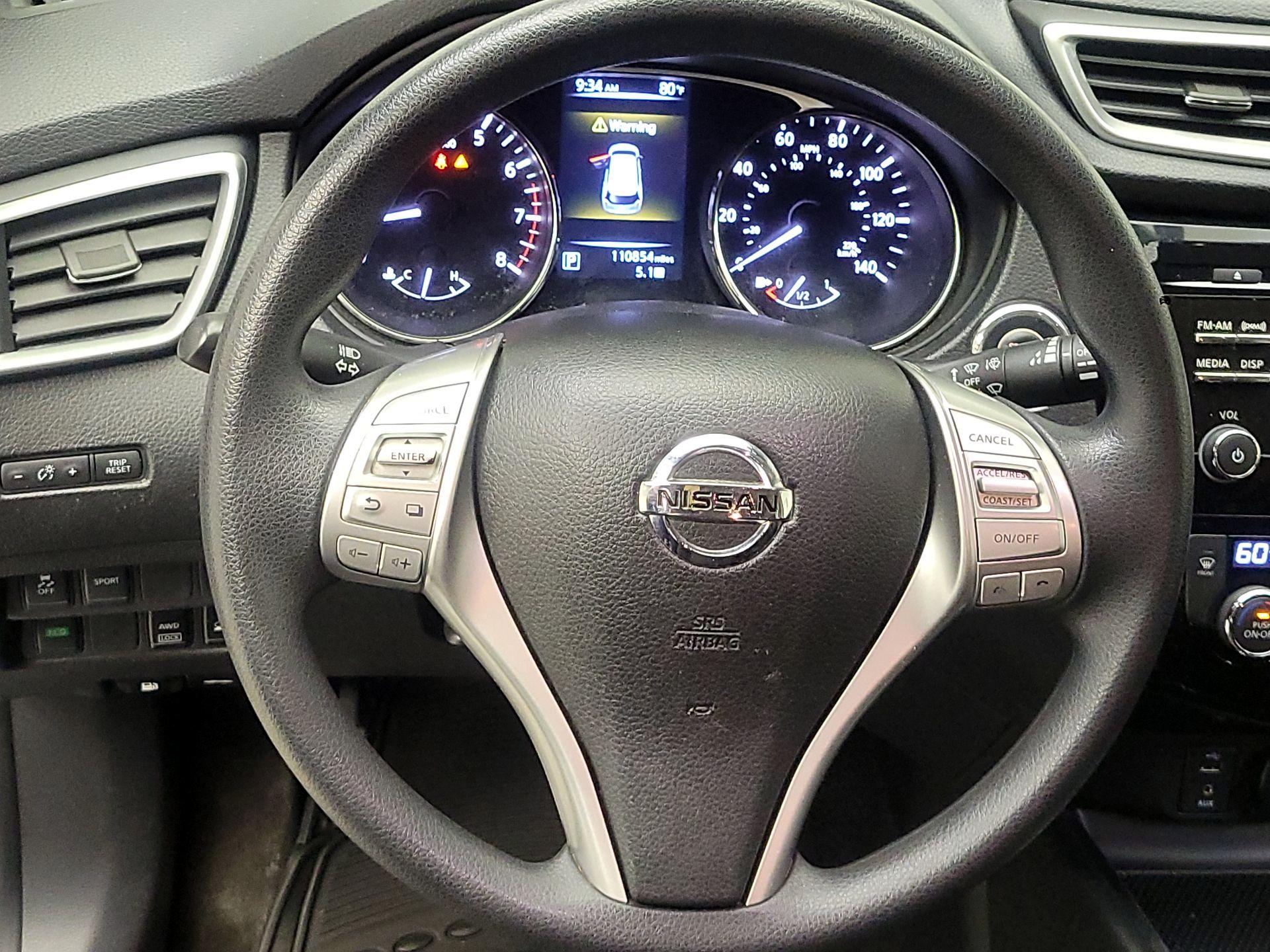 Thumbnail: 2016 Nissan Rogue - 10