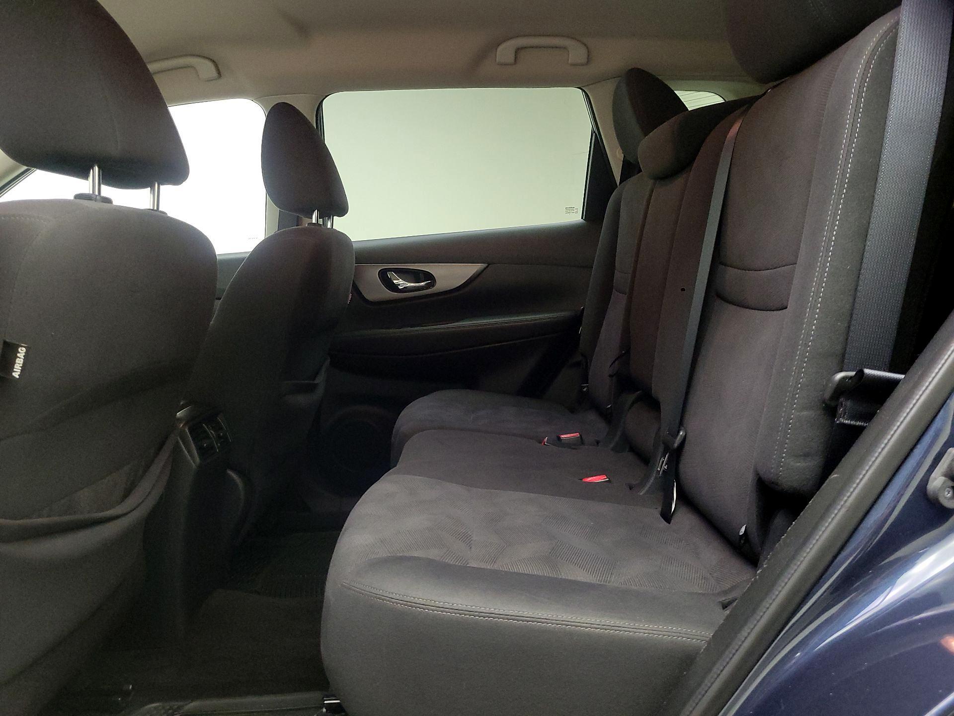 Thumbnail: 2016 Nissan Rogue - 19