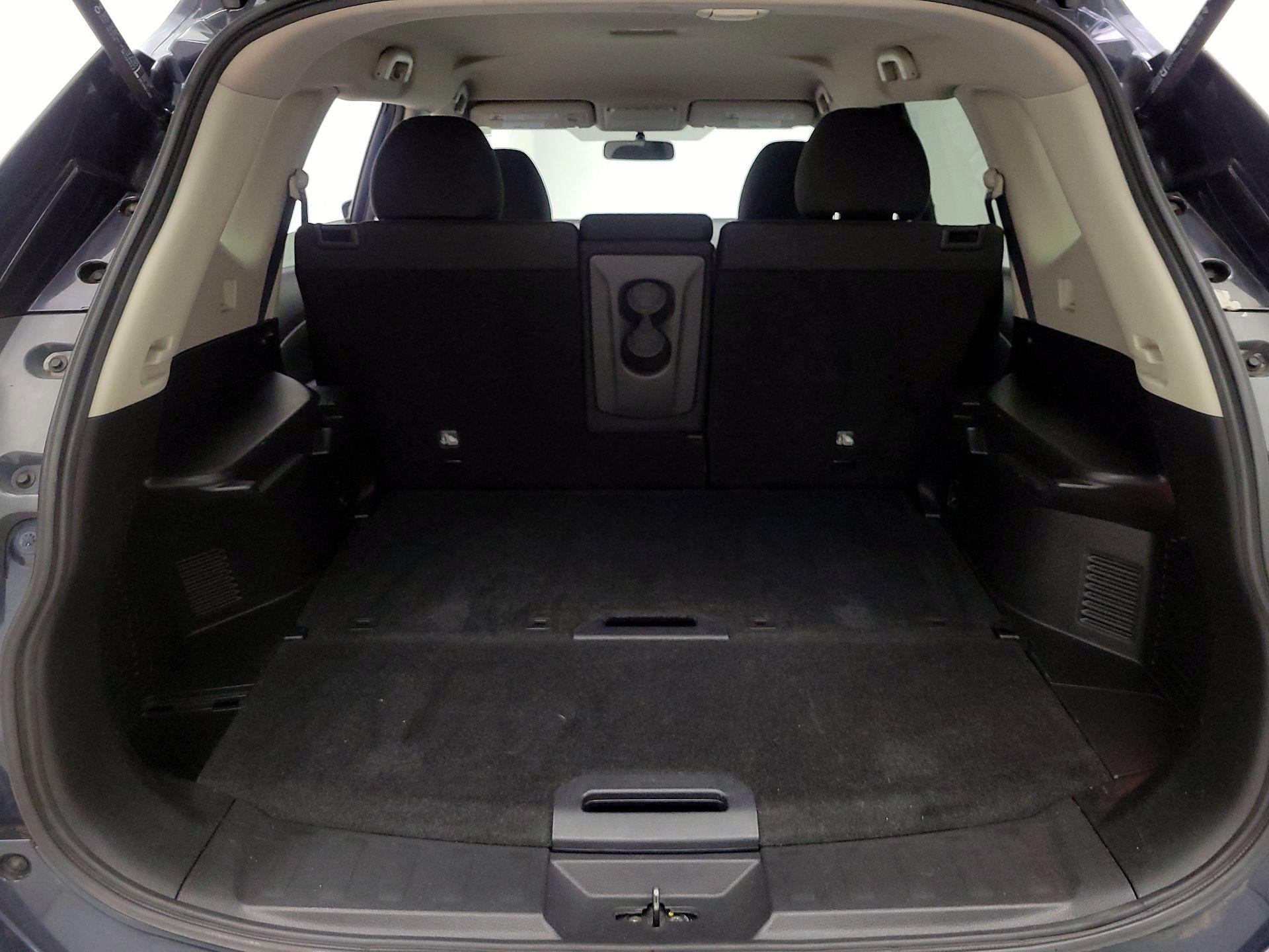 Thumbnail: 2016 Nissan Rogue - 20