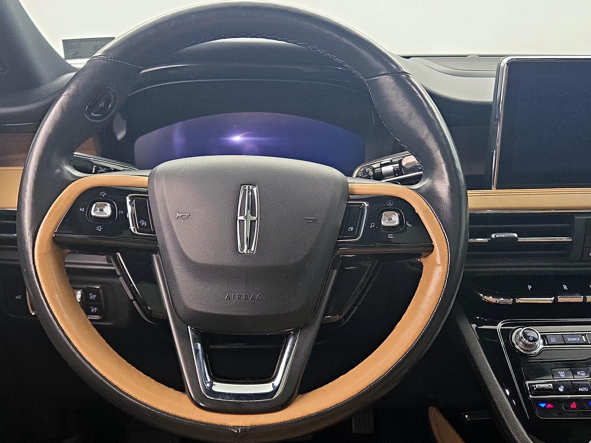Thumbnail: 2021 Lincoln Corsair - 10