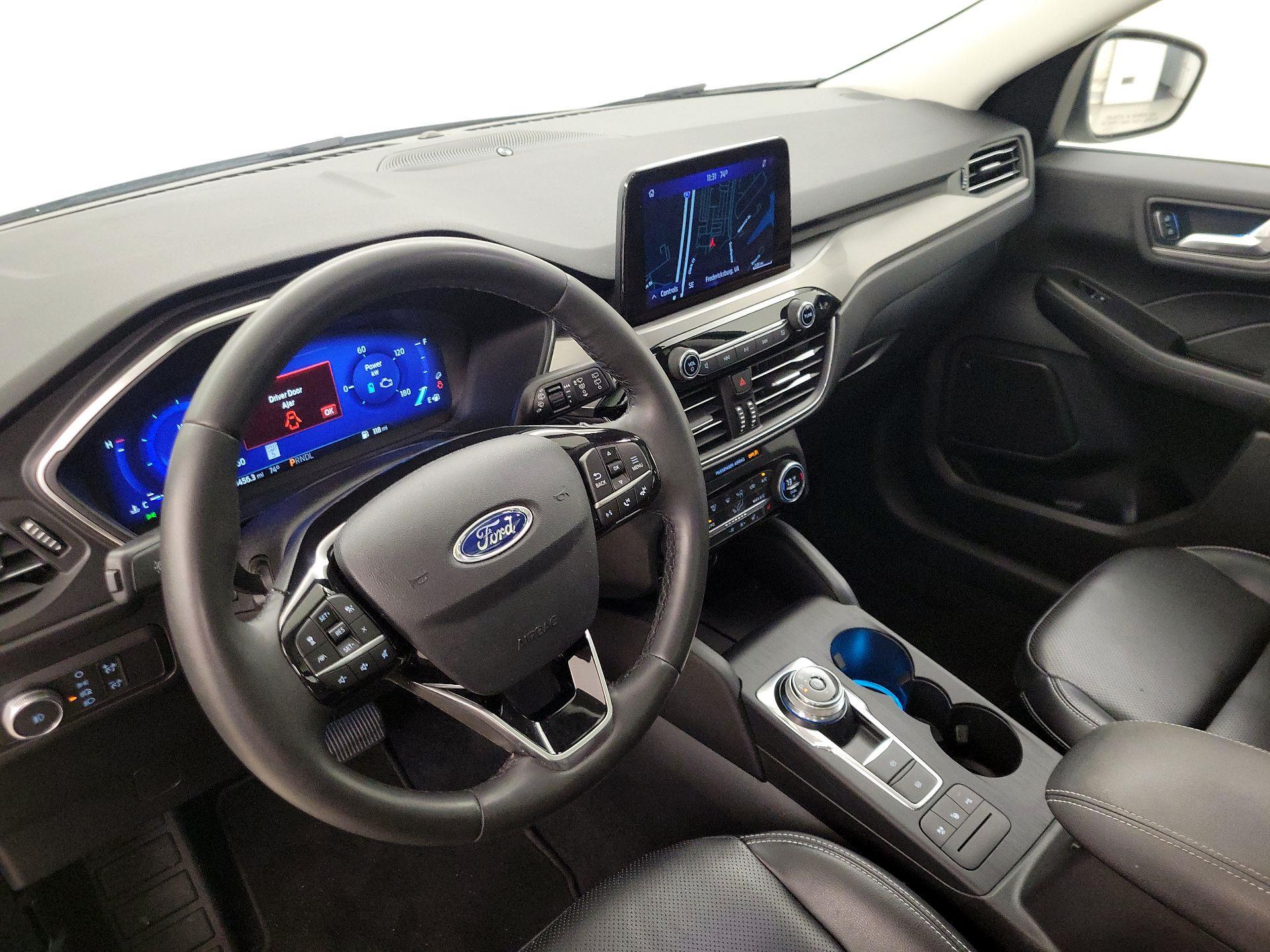 Thumbnail: 2021 Ford Escape - 9