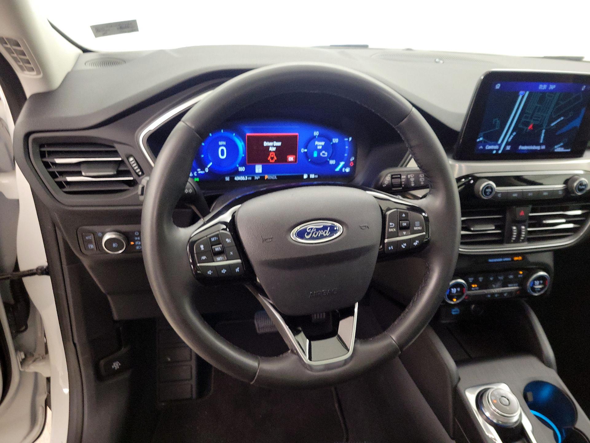 Thumbnail: 2021 Ford Escape - 10