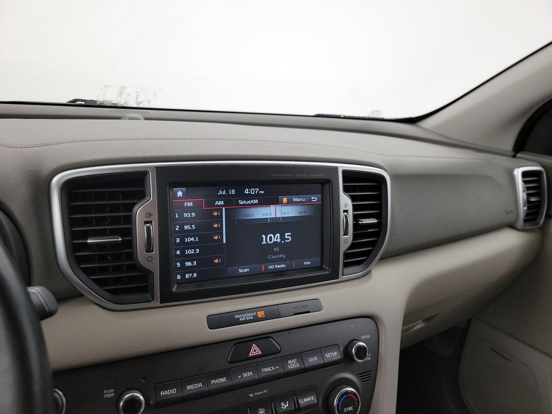 Thumbnail: 2017 Kia Sportage - 16