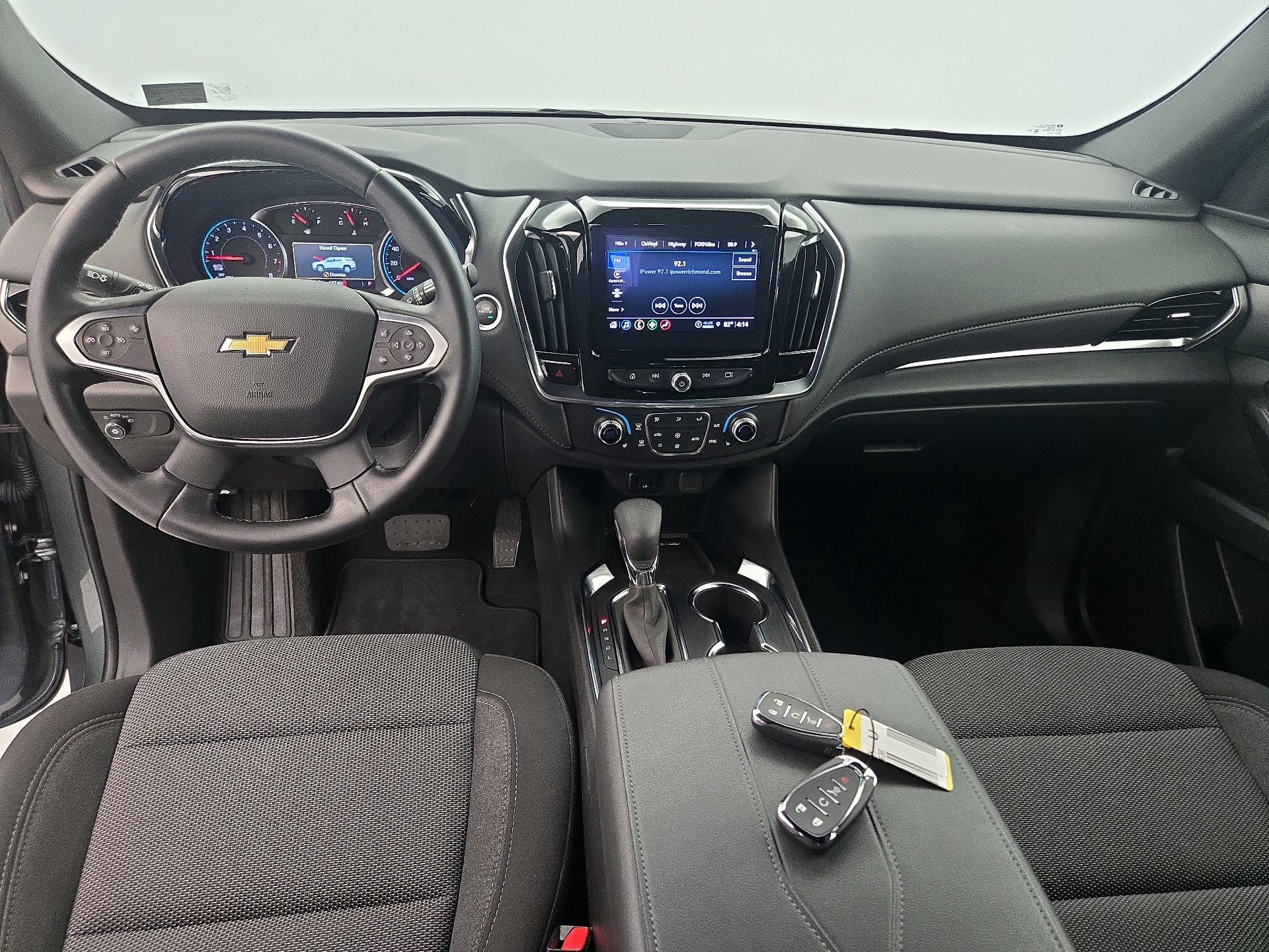 Thumbnail: 2023 Chevrolet Traverse - 9