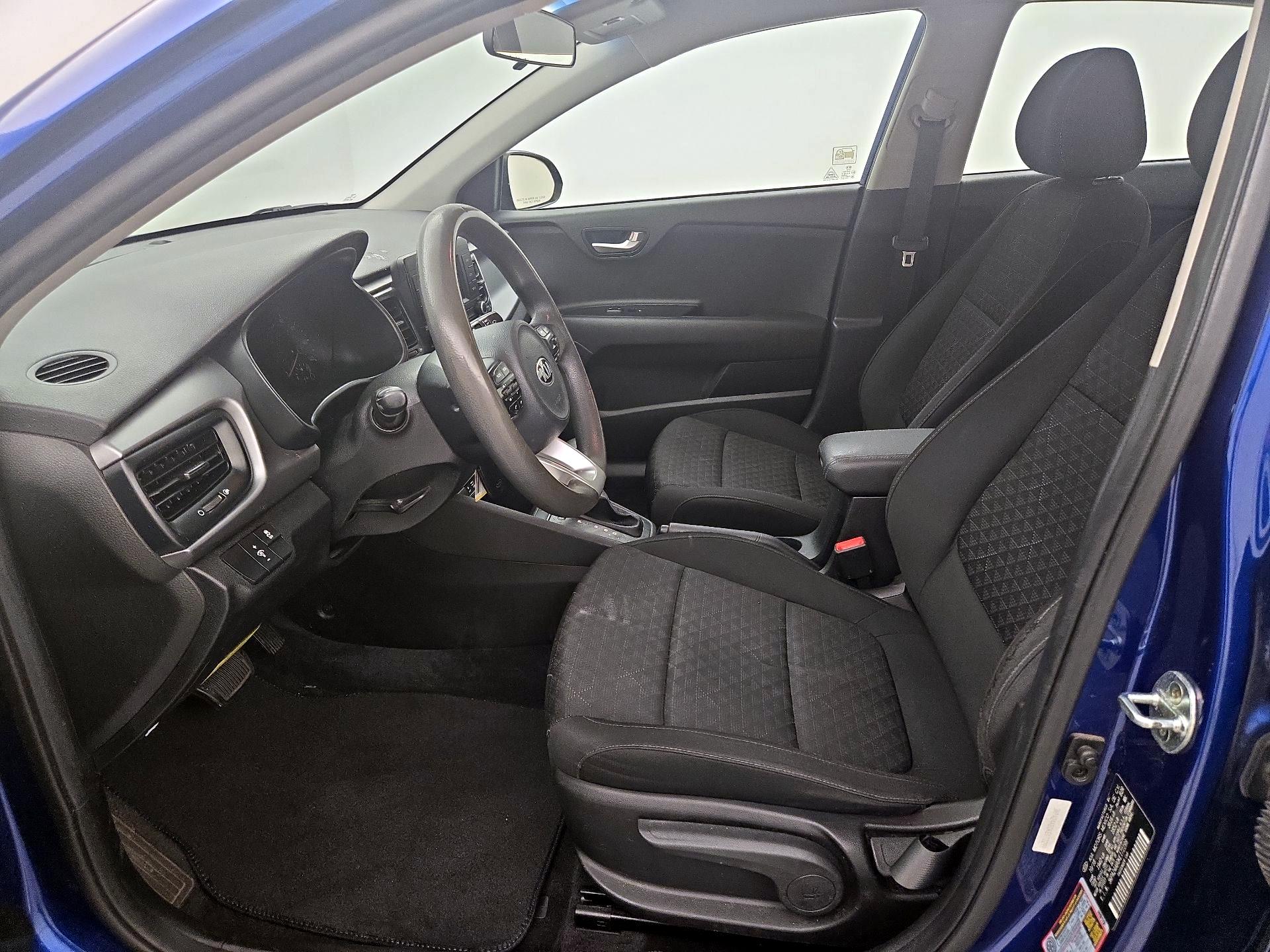 Thumbnail: 2019 Kia Rio - 11