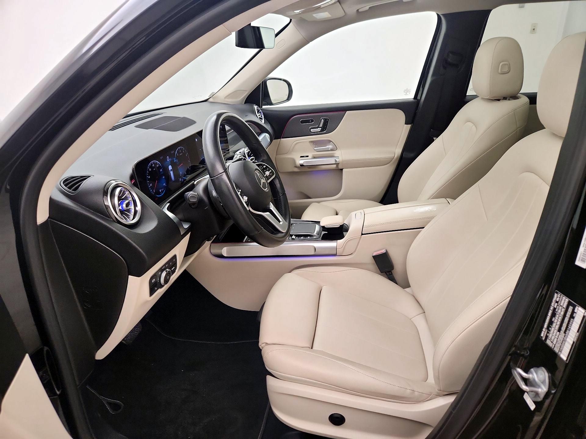 Thumbnail: 2021 Mercedes-Benz GLB - 11