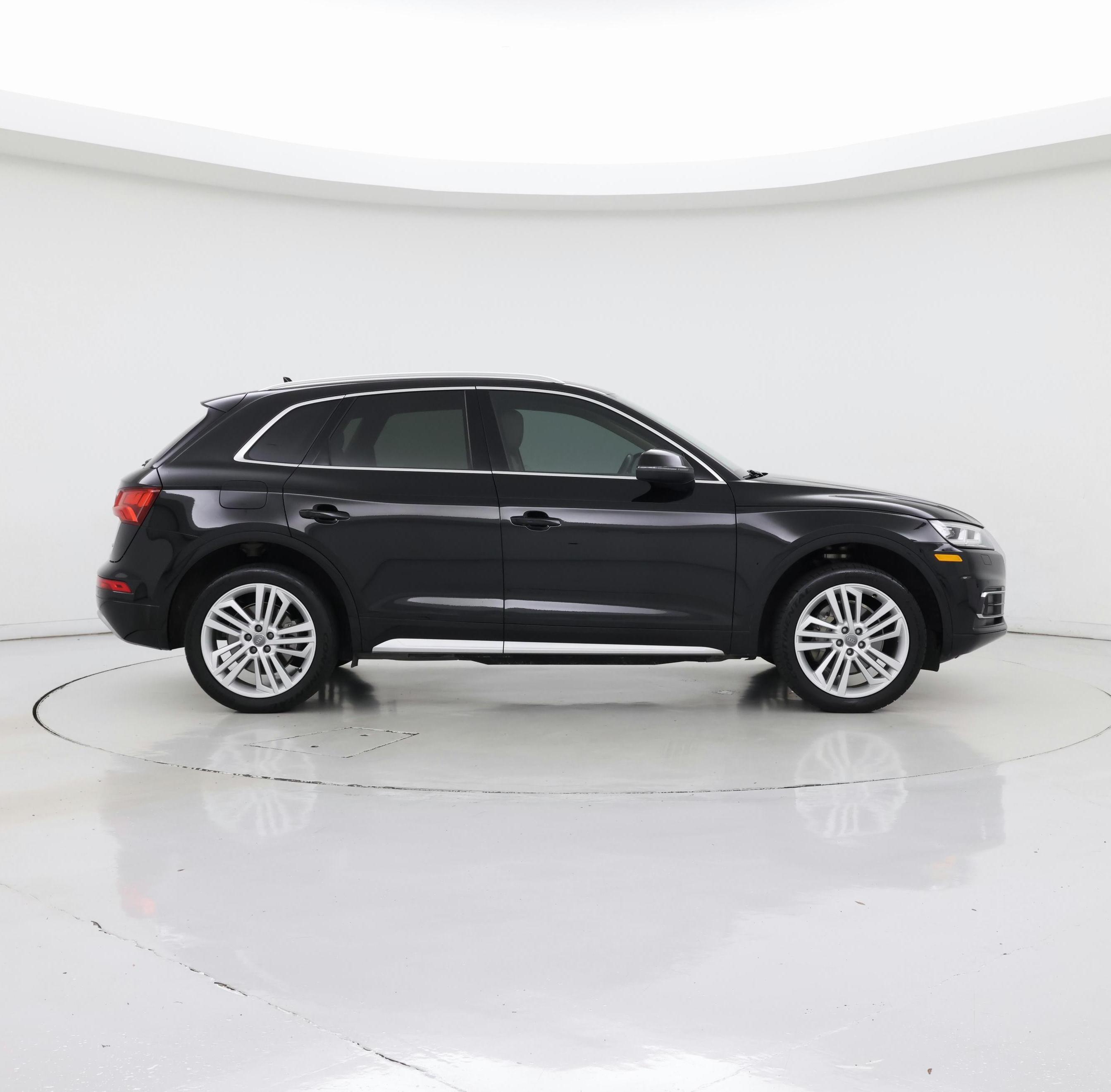 Thumbnail: 2020 Audi Q5 - 7
