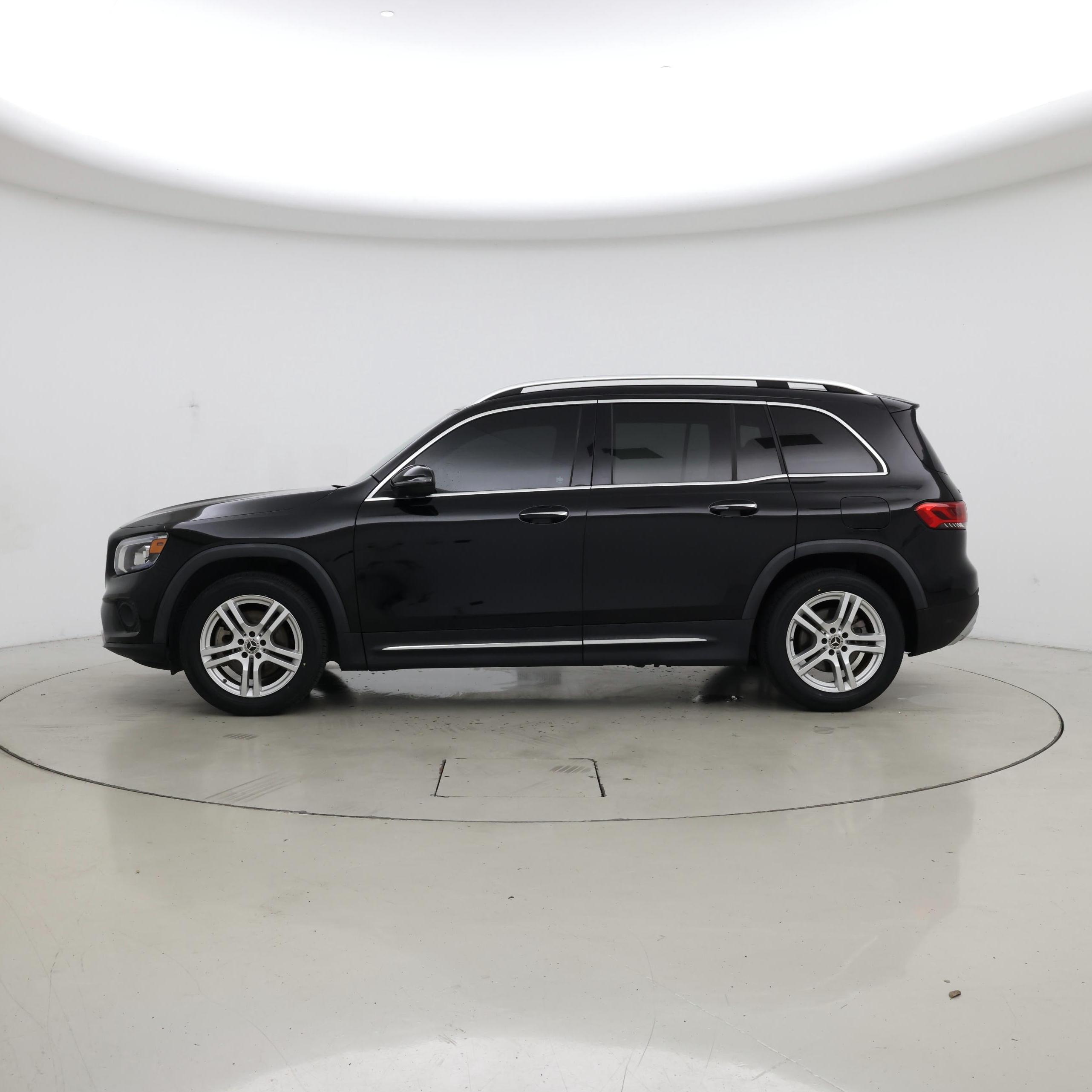 Thumbnail: 2021 Mercedes-Benz GLB - 3