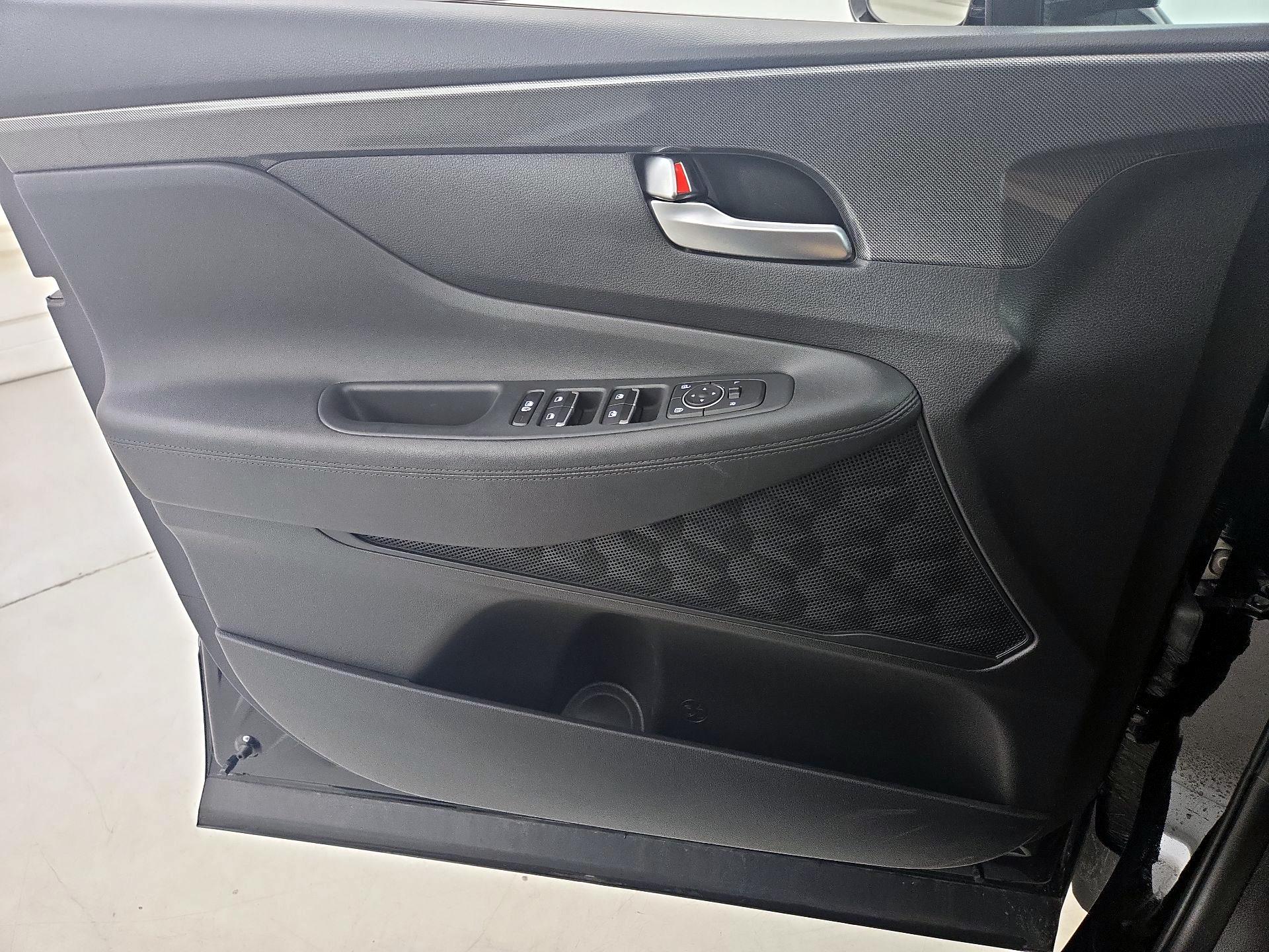 Thumbnail: 2022 Hyundai Santa Fe - 12