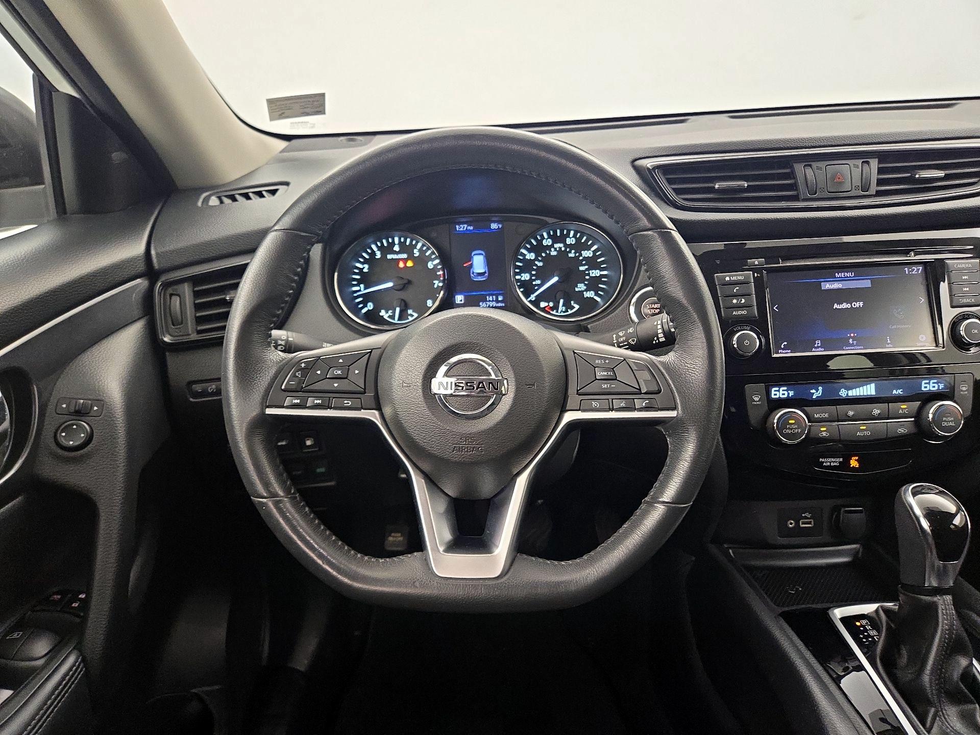 Thumbnail: 2018 Nissan Rogue - 10