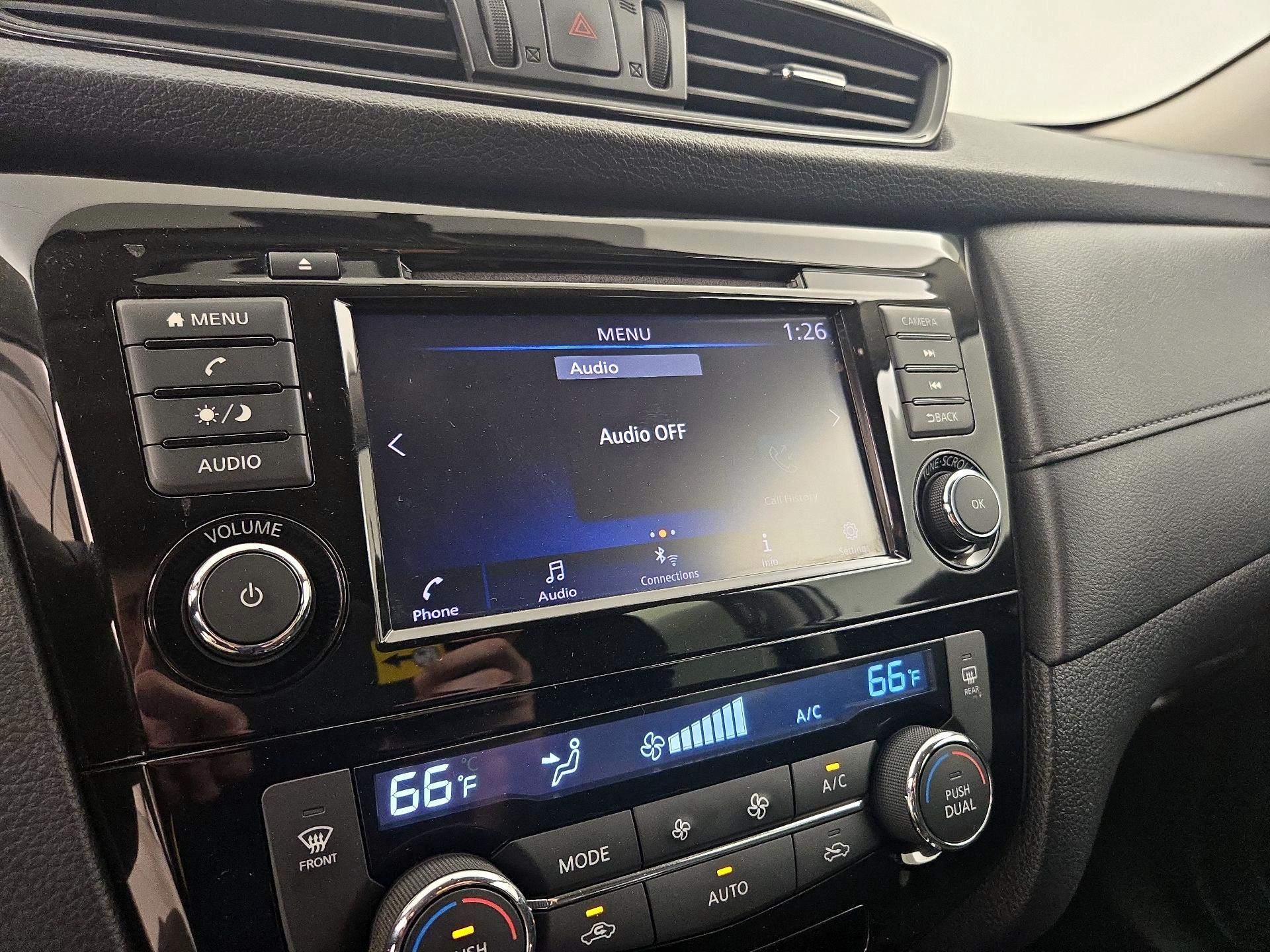 Thumbnail: 2018 Nissan Rogue - 15