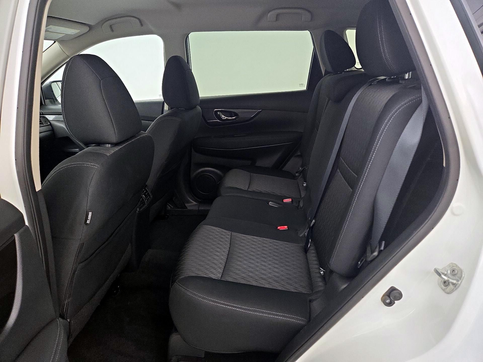 Thumbnail: 2018 Nissan Rogue - 19