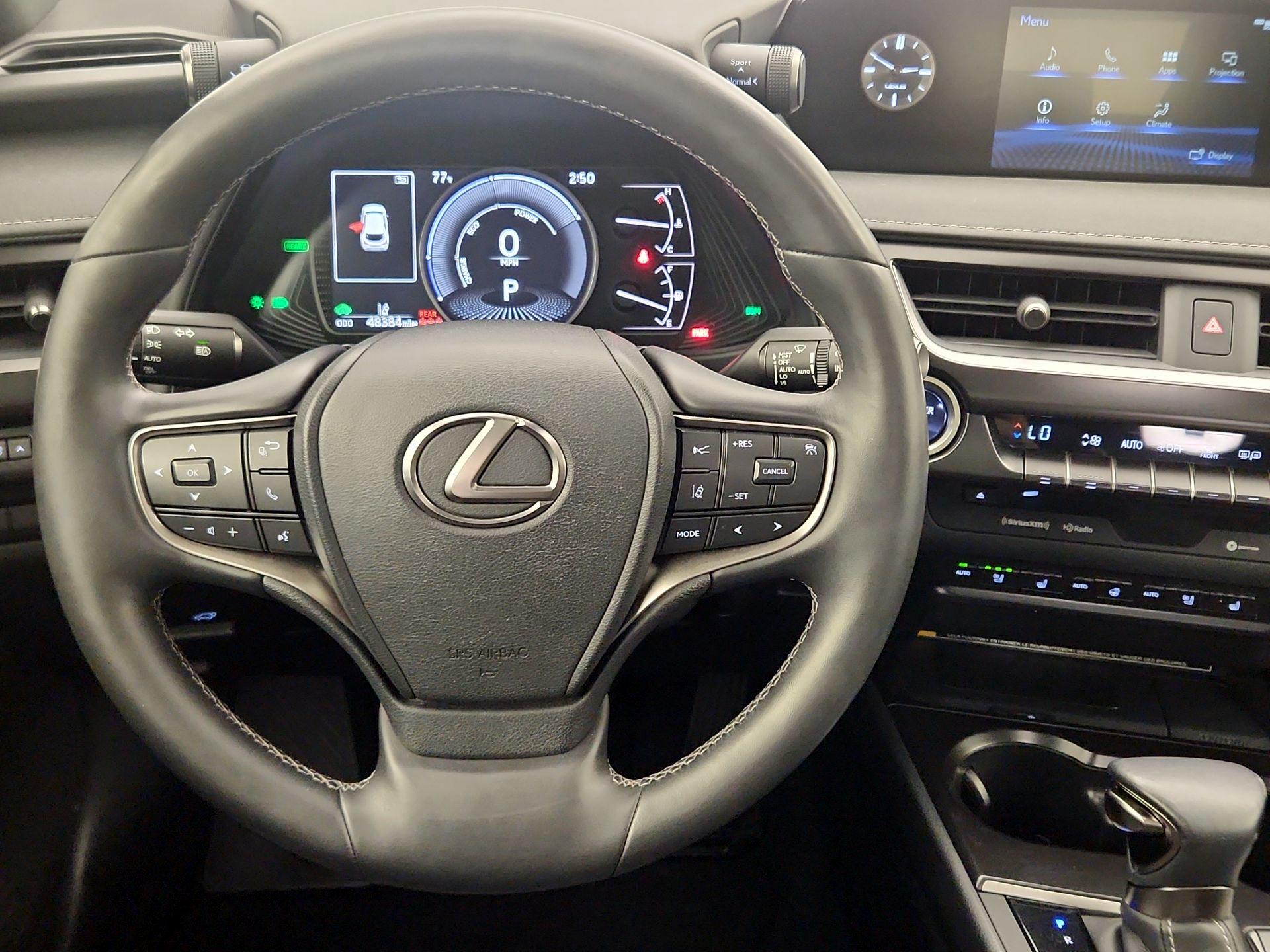 Thumbnail: 2022 Lexus UX - 10