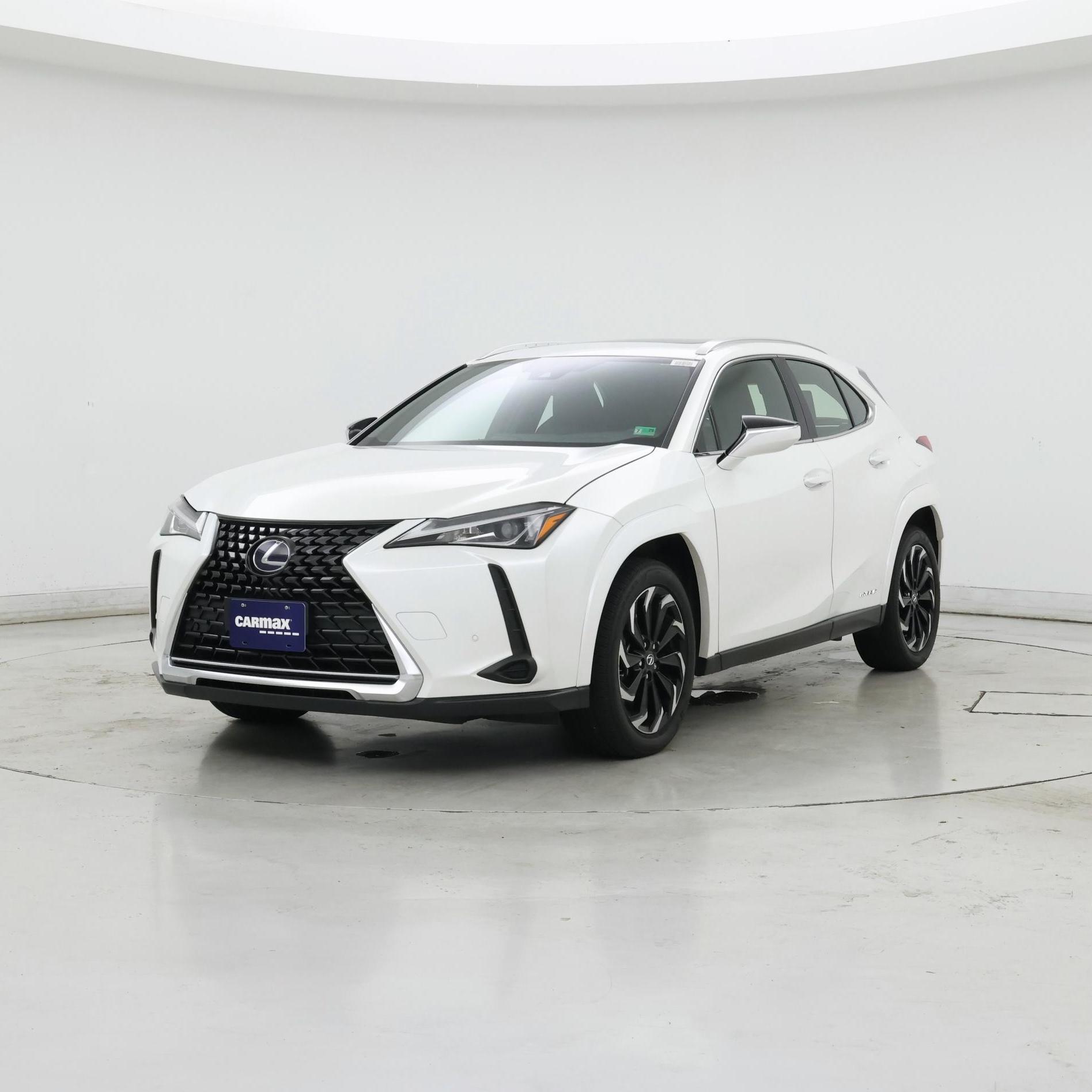 Thumbnail: 2022 Lexus UX - 4