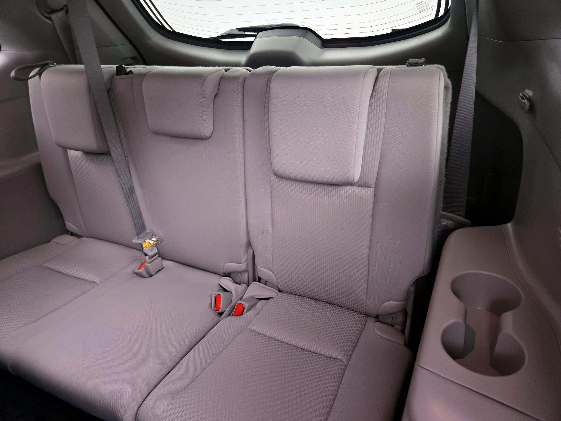 Thumbnail: 2016 Toyota Highlander - 20