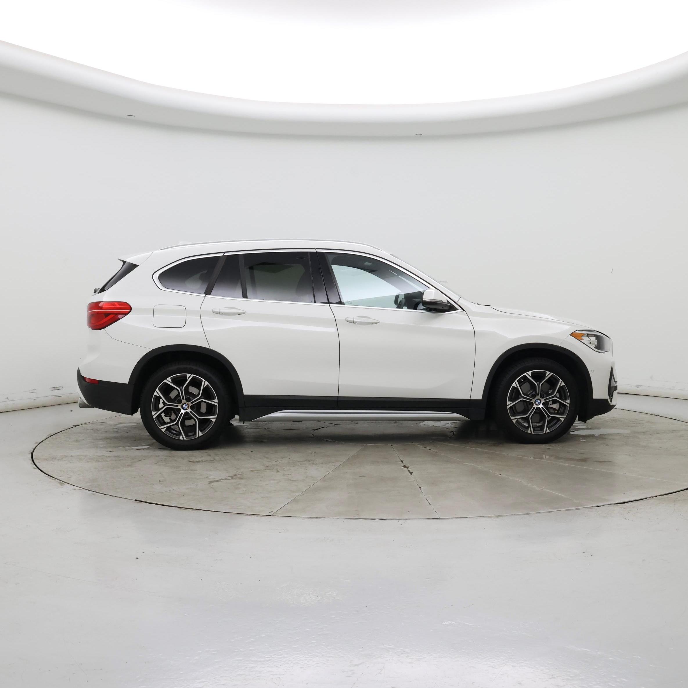 Thumbnail: 2022 BMW X1 - 7