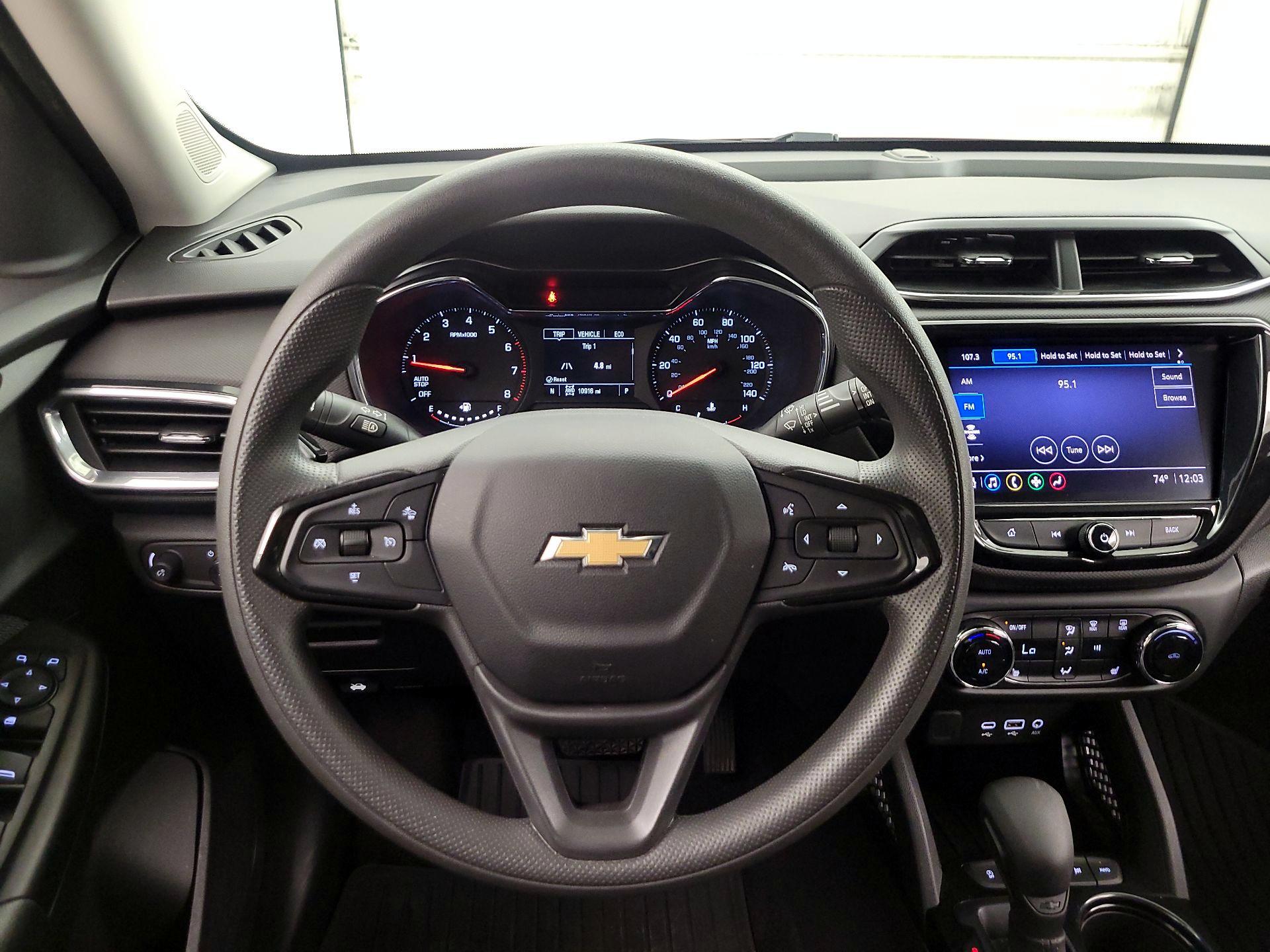 Thumbnail: 2022 Chevrolet TrailBlazer - 10