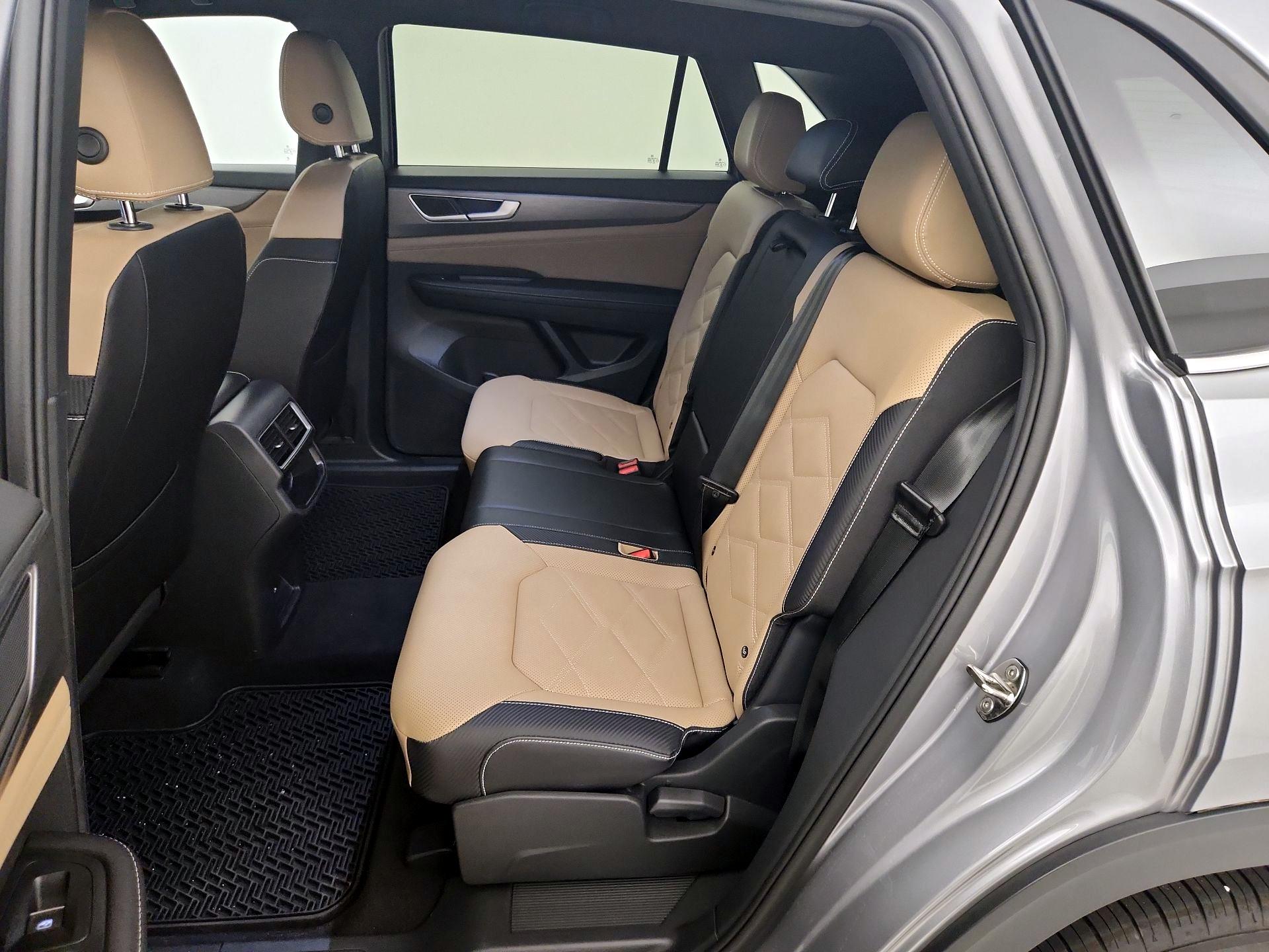 Thumbnail: 2024 Volkswagen Atlas - 20