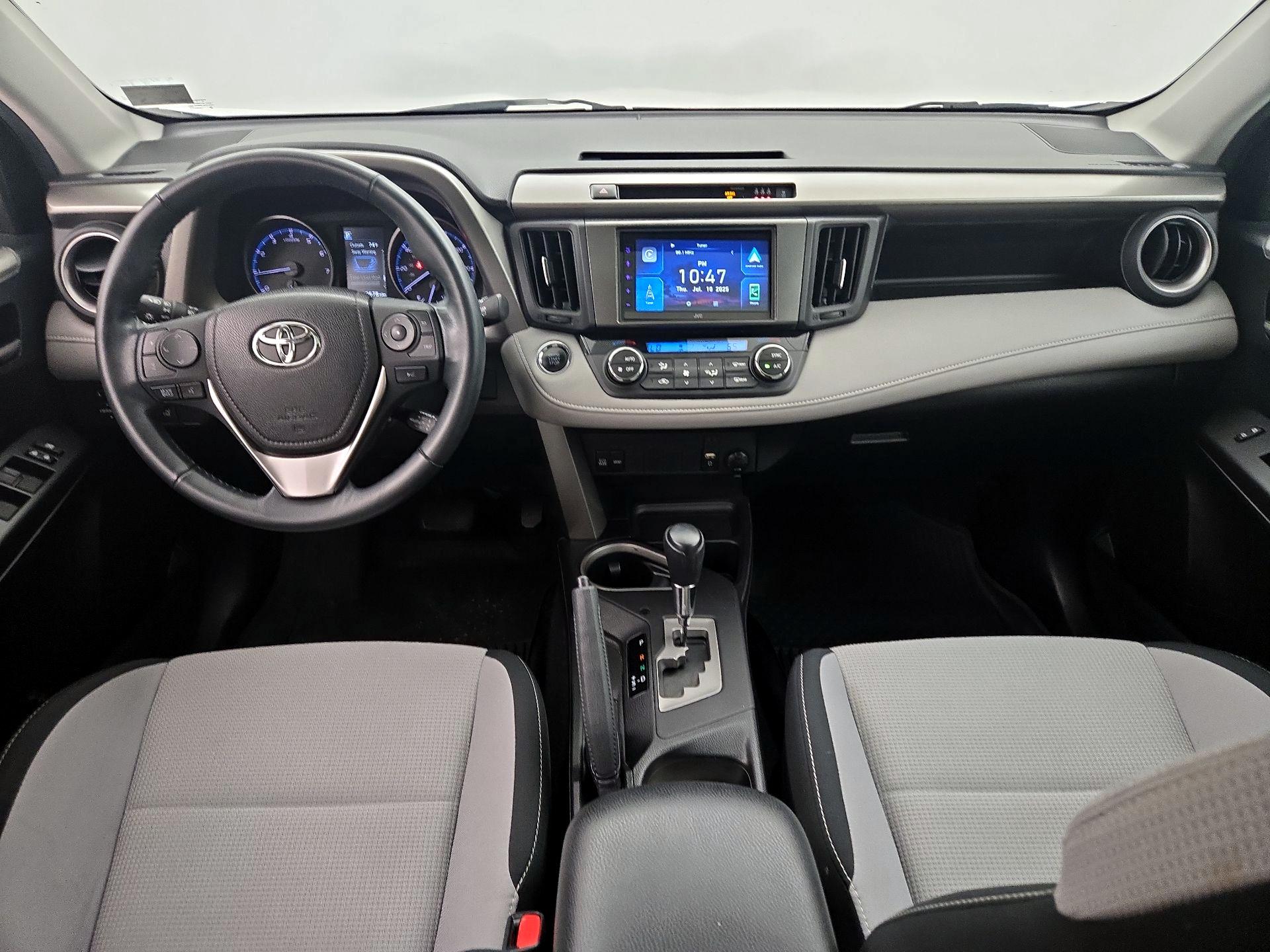 Thumbnail: 2018 Toyota RAV4 - 9
