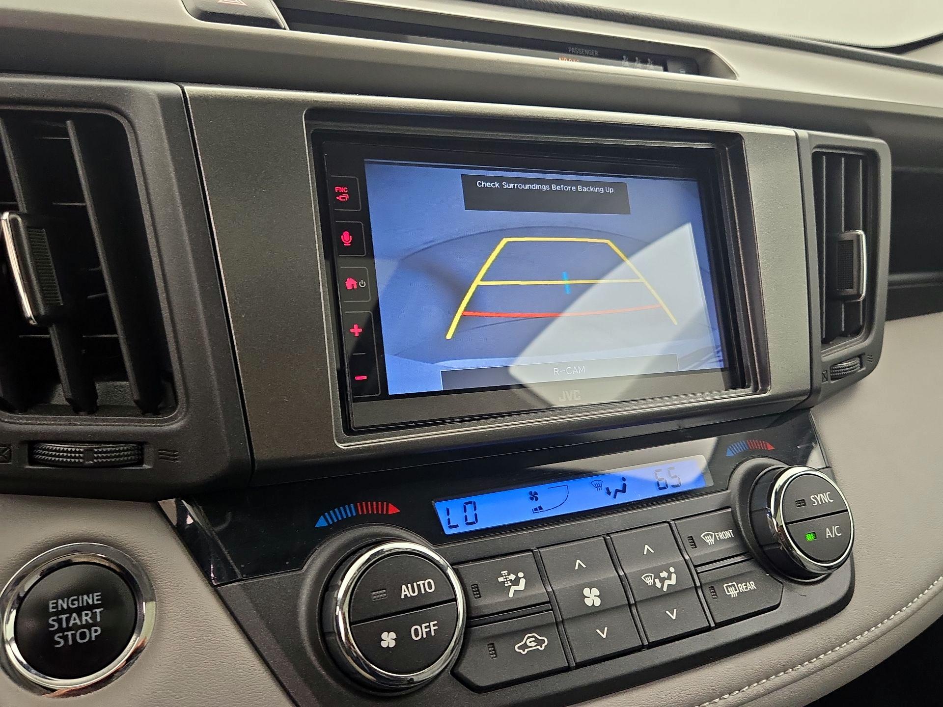 Thumbnail: 2018 Toyota RAV4 - 14