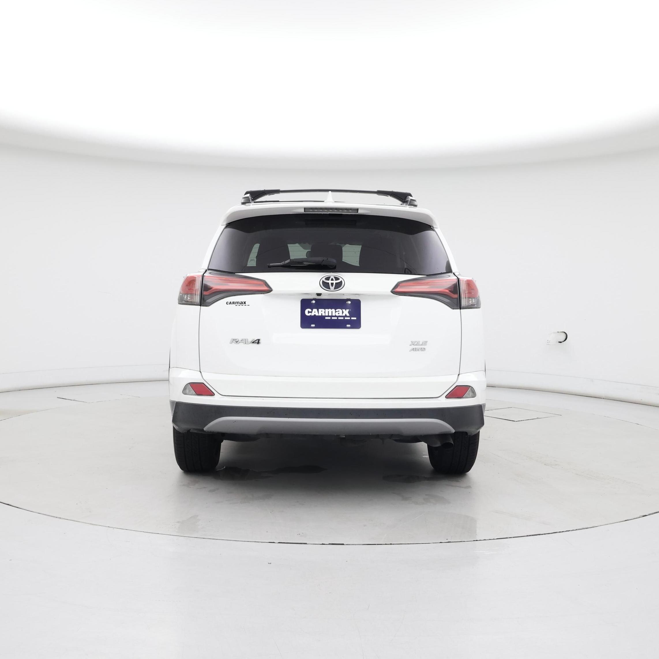 Thumbnail: 2018 Toyota RAV4 - 6