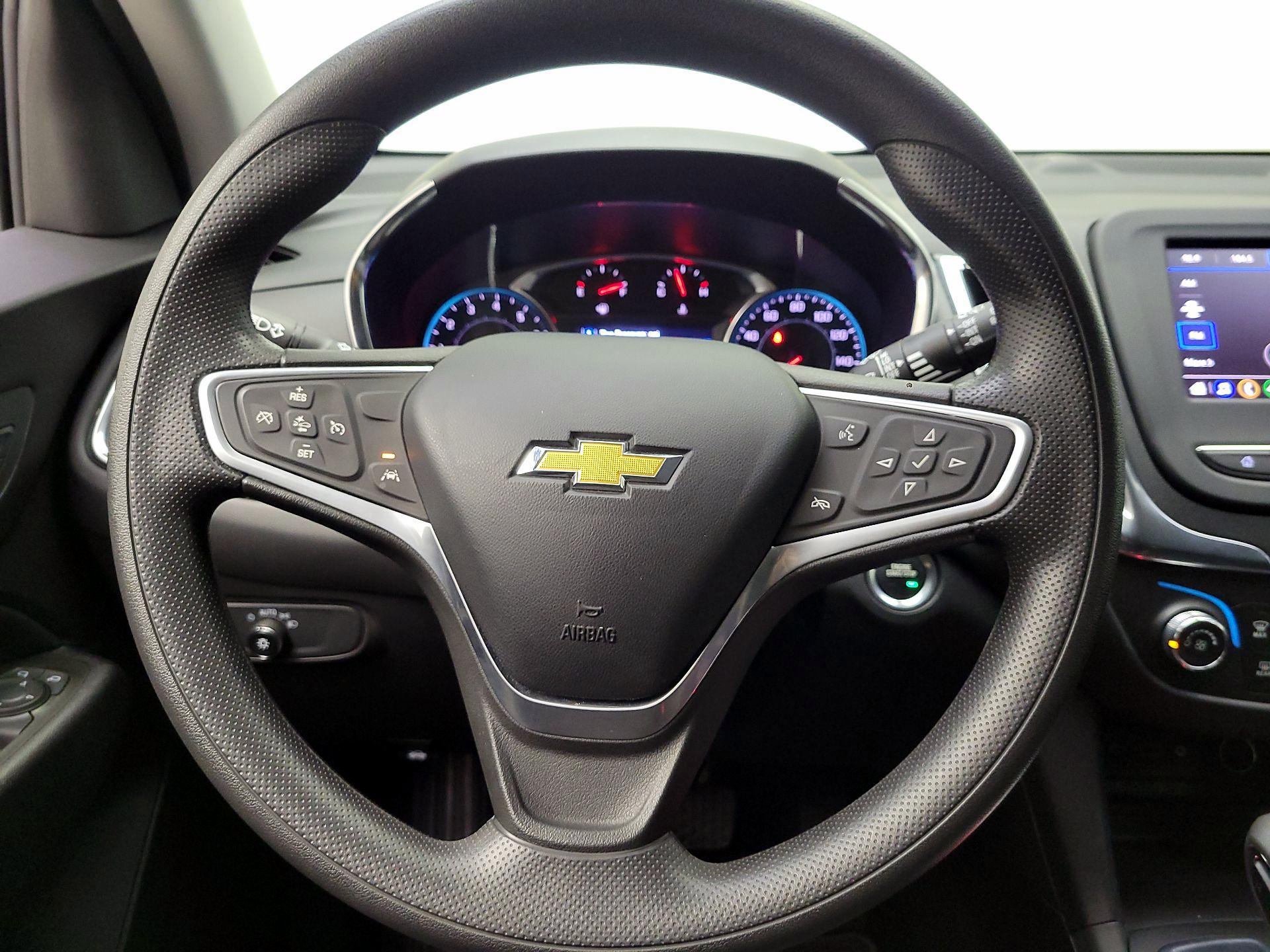 Thumbnail: 2022 Chevrolet Equinox - 10