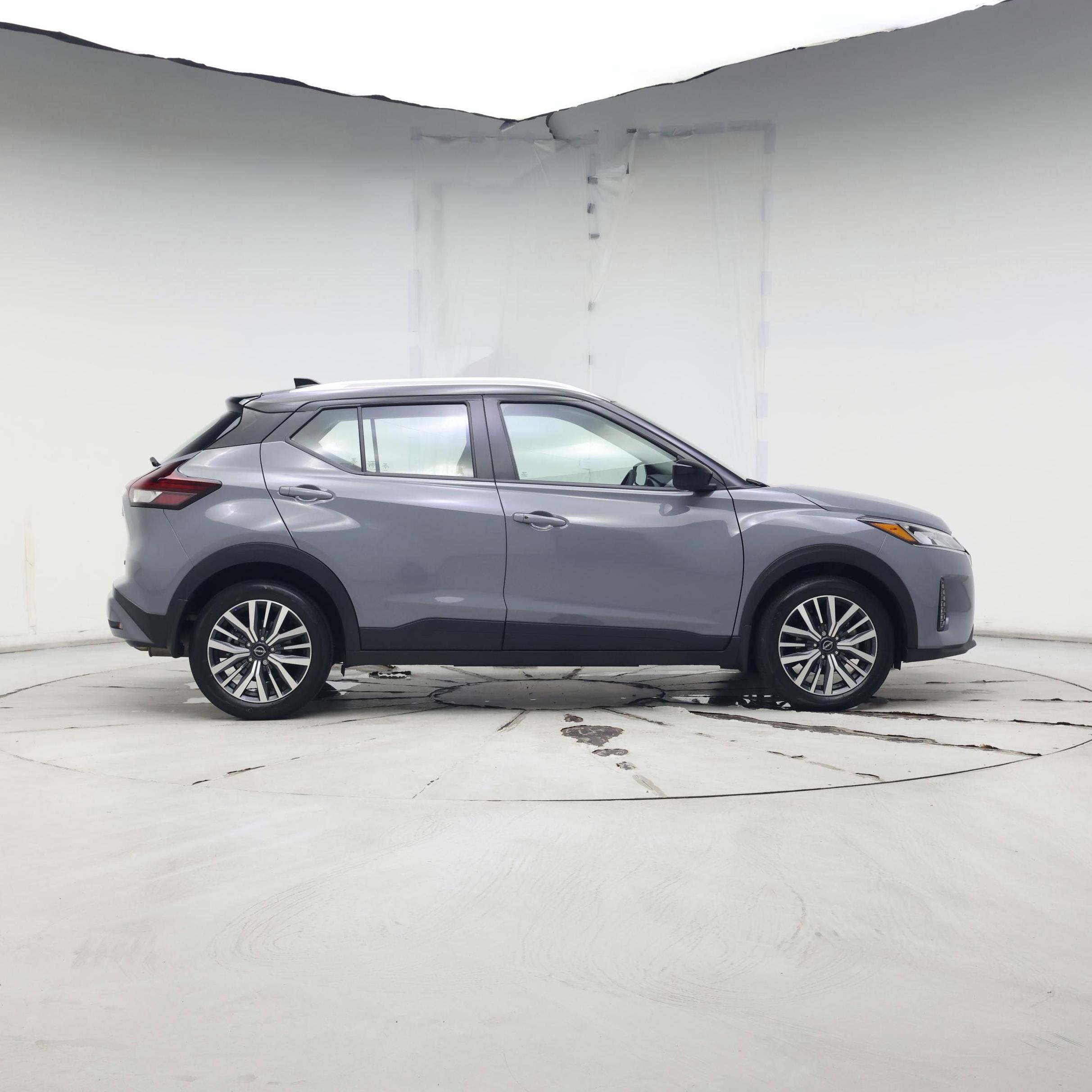 Thumbnail: 2023 Nissan Kicks - 7