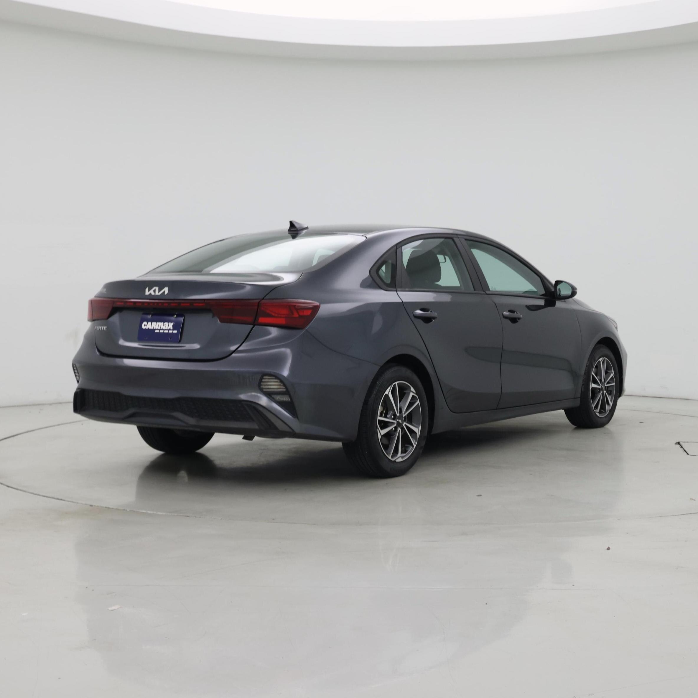 Thumbnail: 2022 Kia Forte - 8