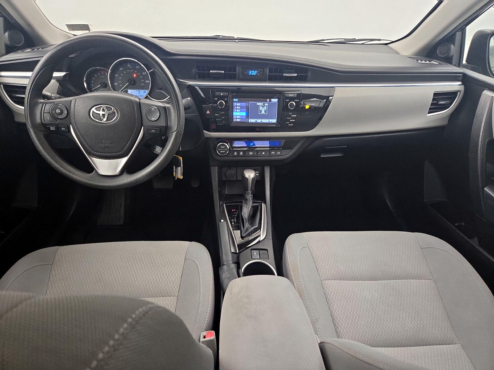 Thumbnail: 2015 Toyota Corolla - 9