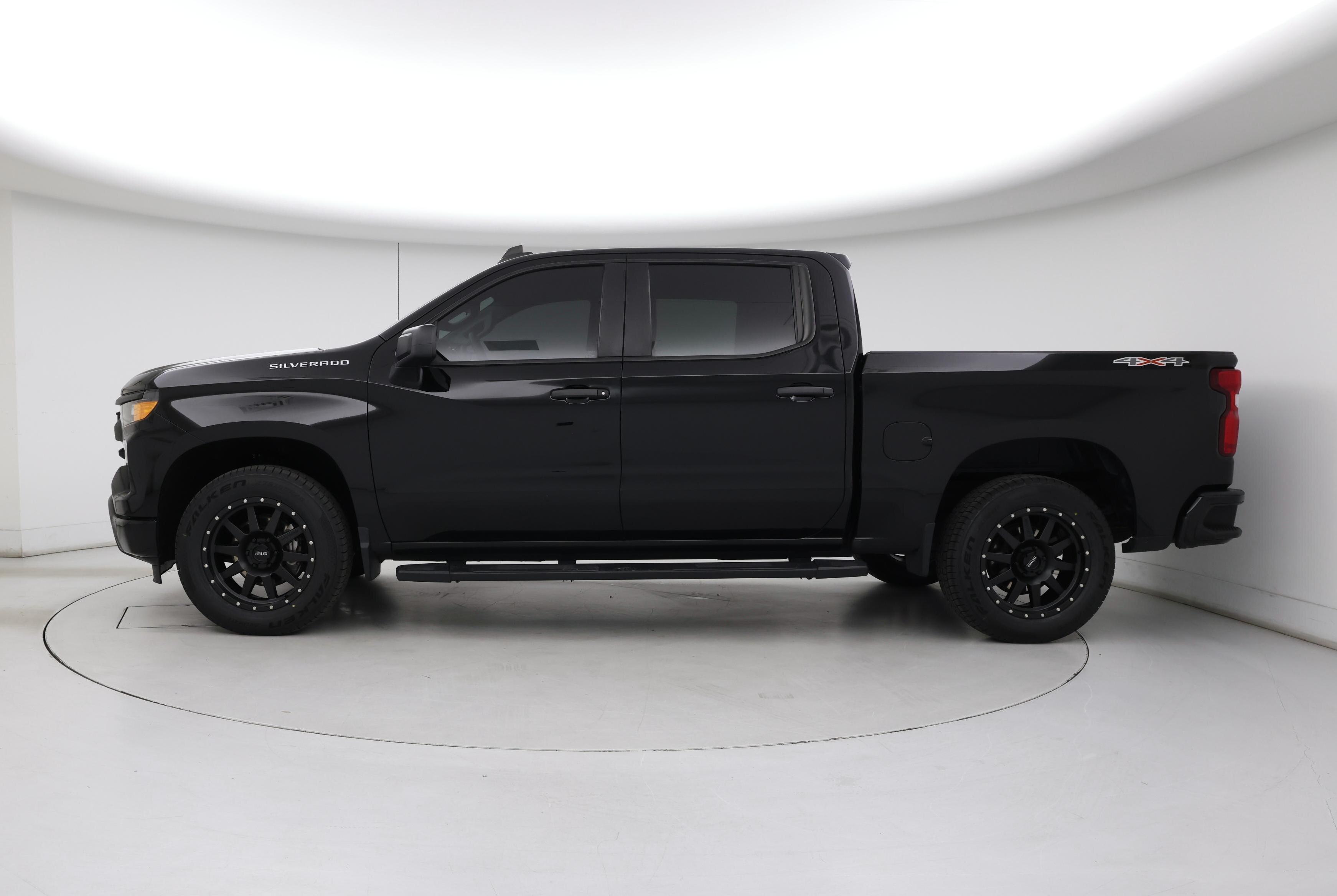 Thumbnail: 2022 Chevrolet Silverado 1500 - 3