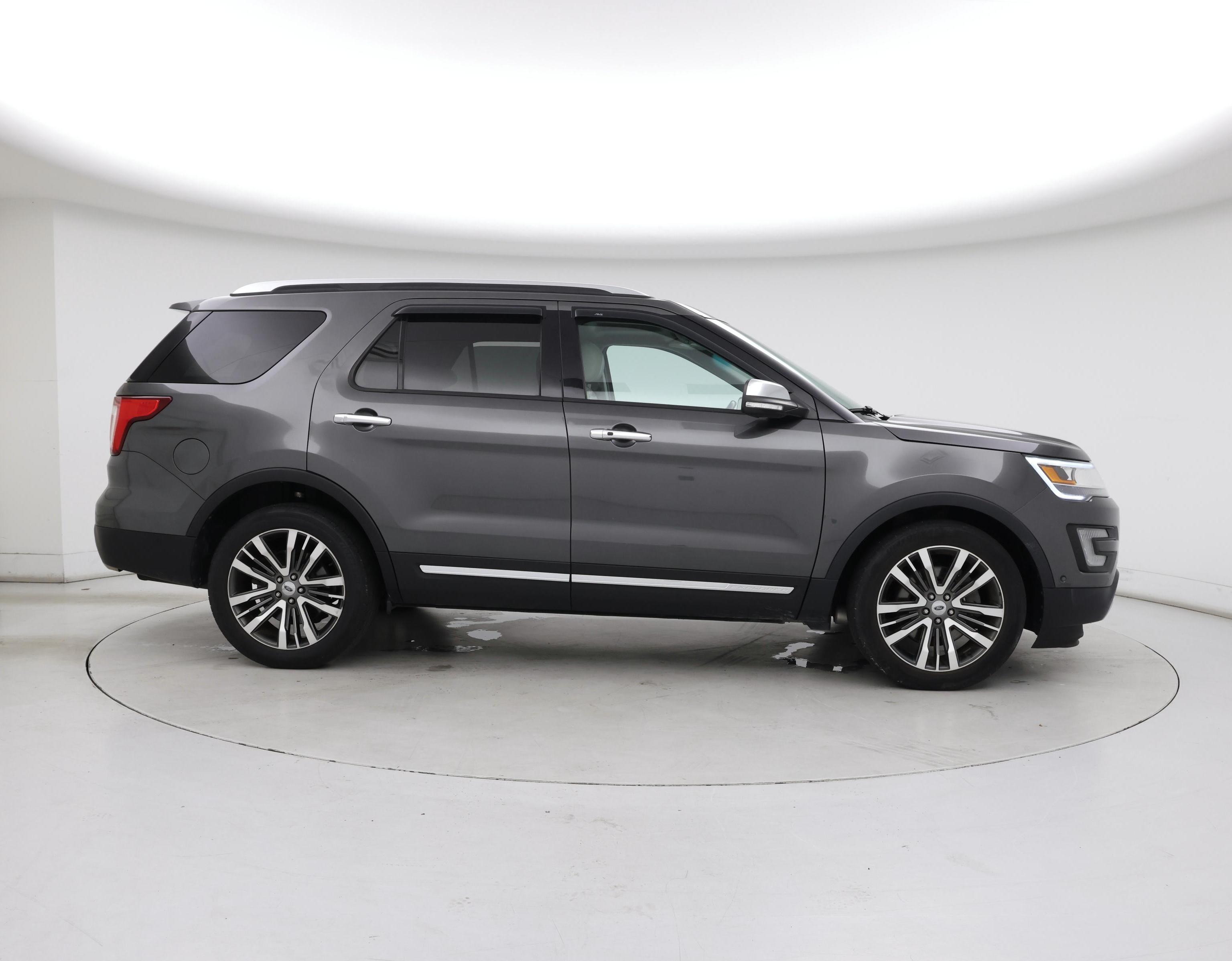 Thumbnail: 2016 Ford Explorer - 7