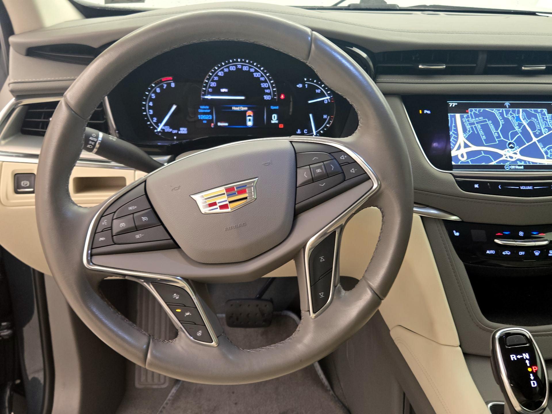 Thumbnail: 2019 Cadillac XT5 - 10