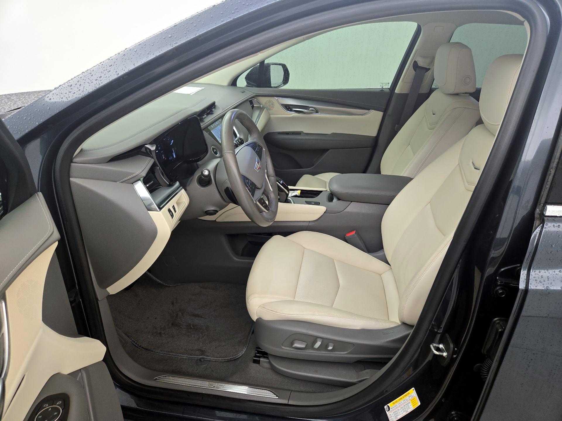 Thumbnail: 2019 Cadillac XT5 - 11