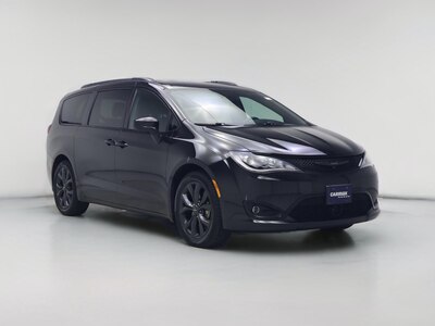 Black 2019 Chrysler Pacifica Touring Plus