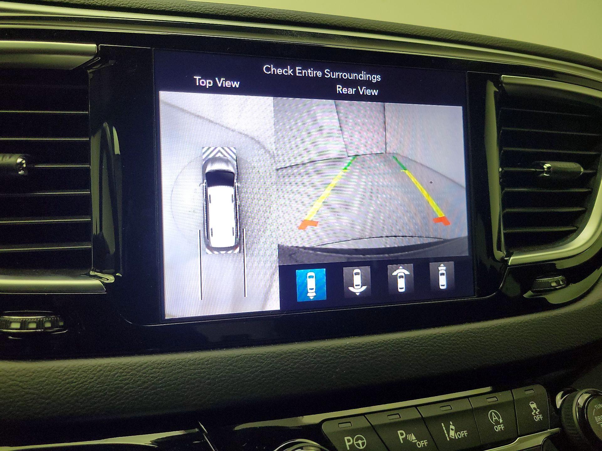 Thumbnail: 2019 Chrysler Pacifica - 15