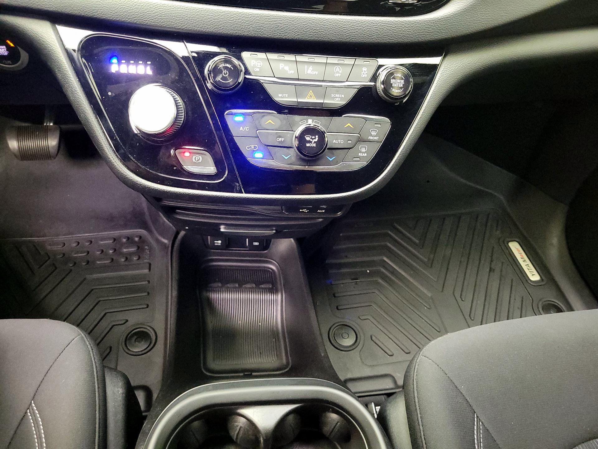 Thumbnail: 2019 Chrysler Pacifica - 18