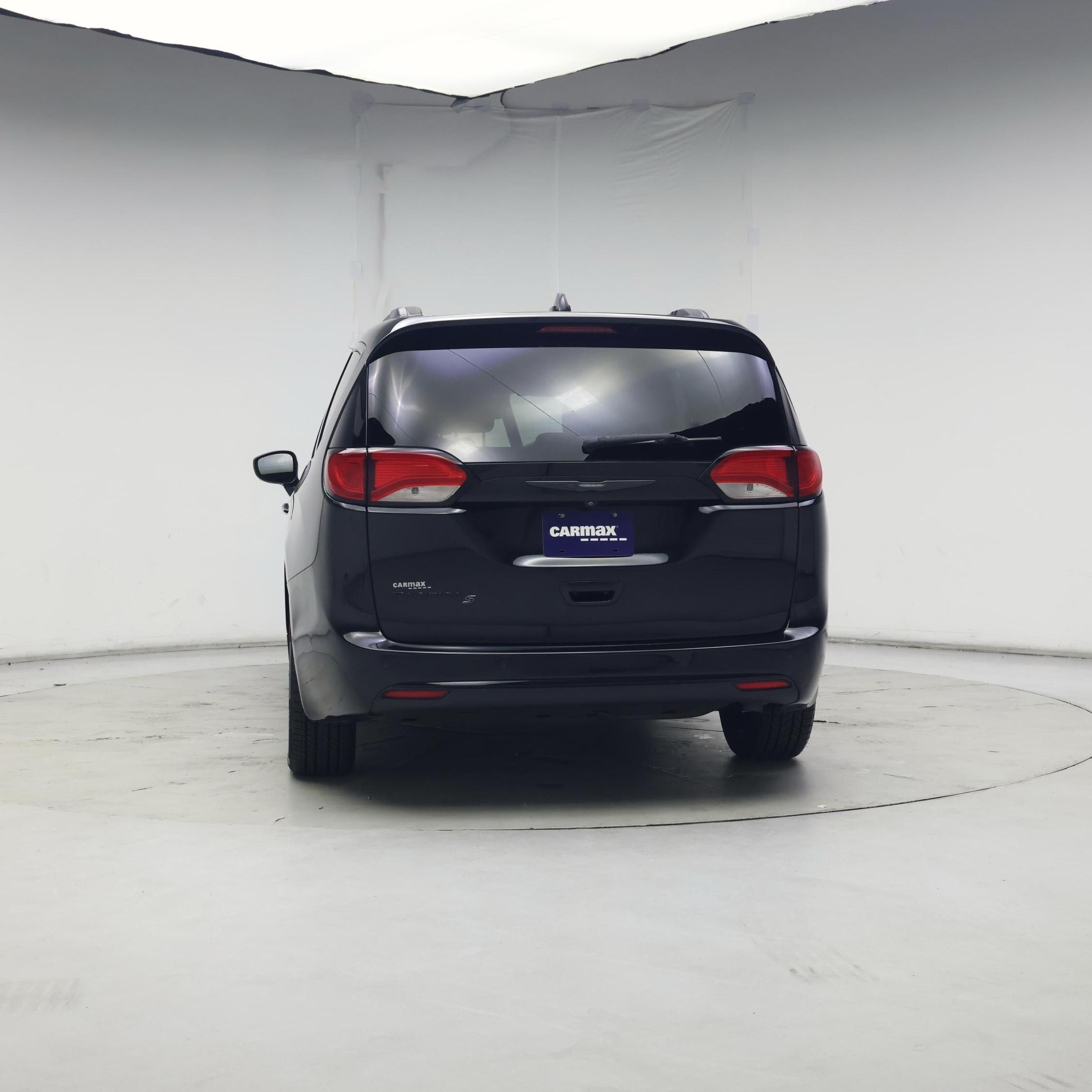 Thumbnail: 2019 Chrysler Pacifica - 6