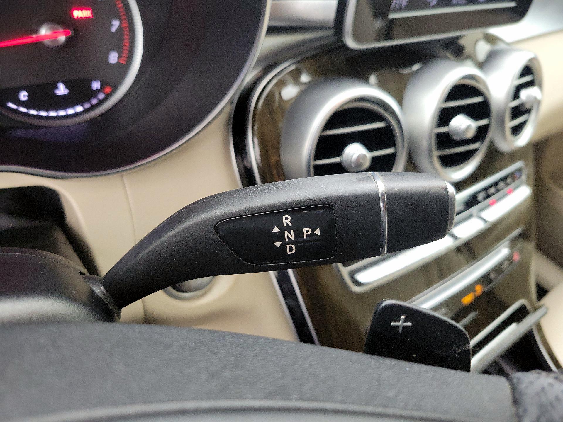 Thumbnail: 2019 Mercedes-Benz GLC - 17