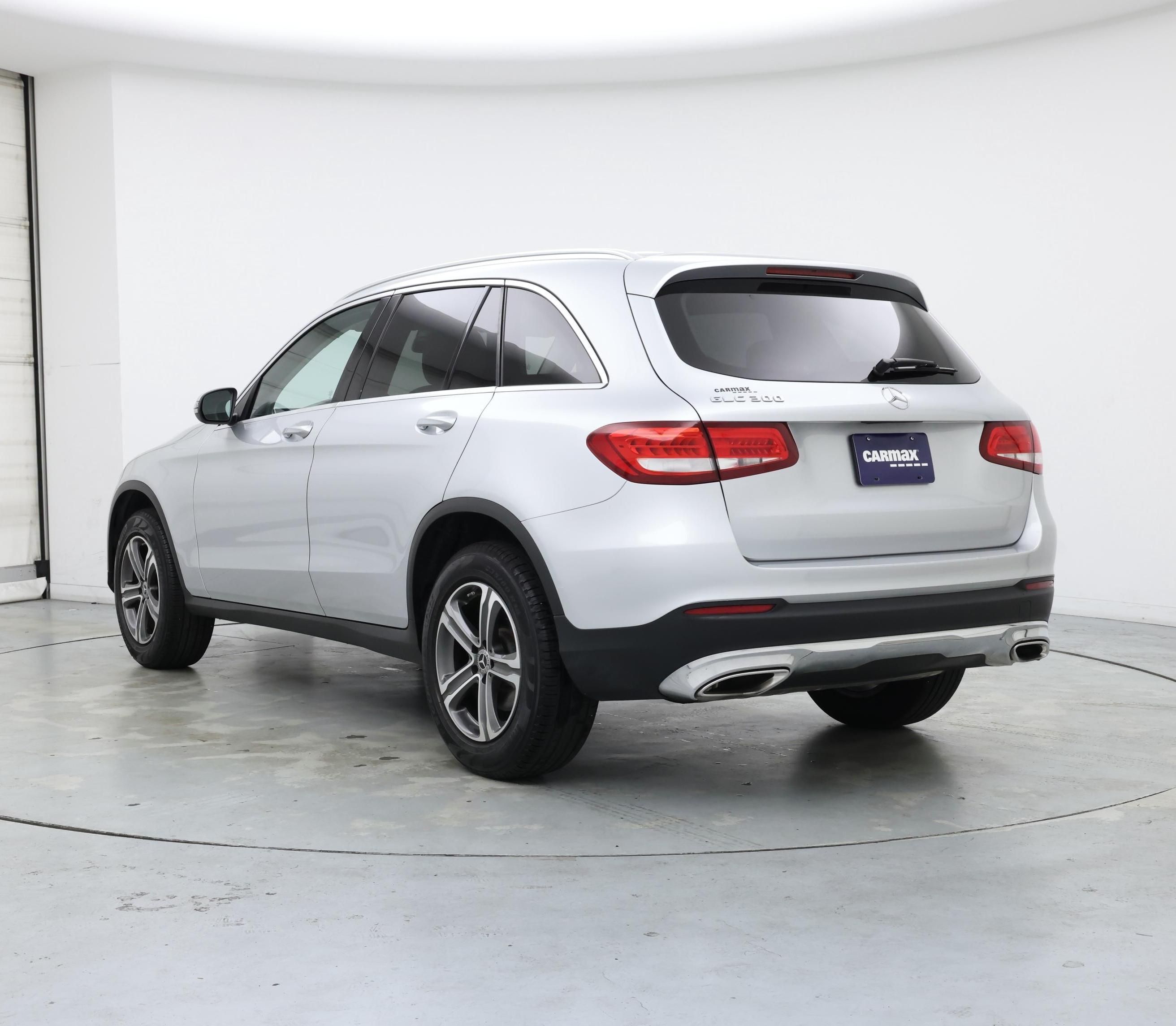 Thumbnail: 2019 Mercedes-Benz GLC - 2