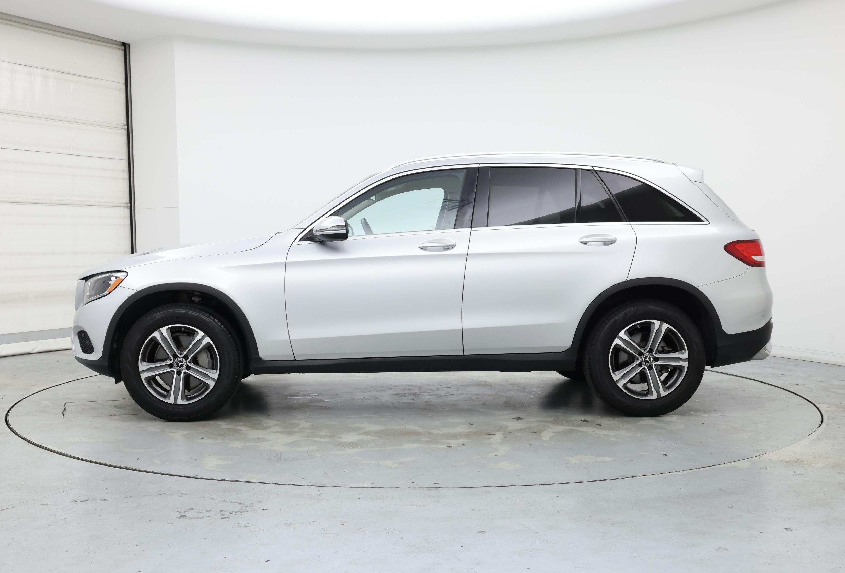 Thumbnail: 2019 Mercedes-Benz GLC - 3