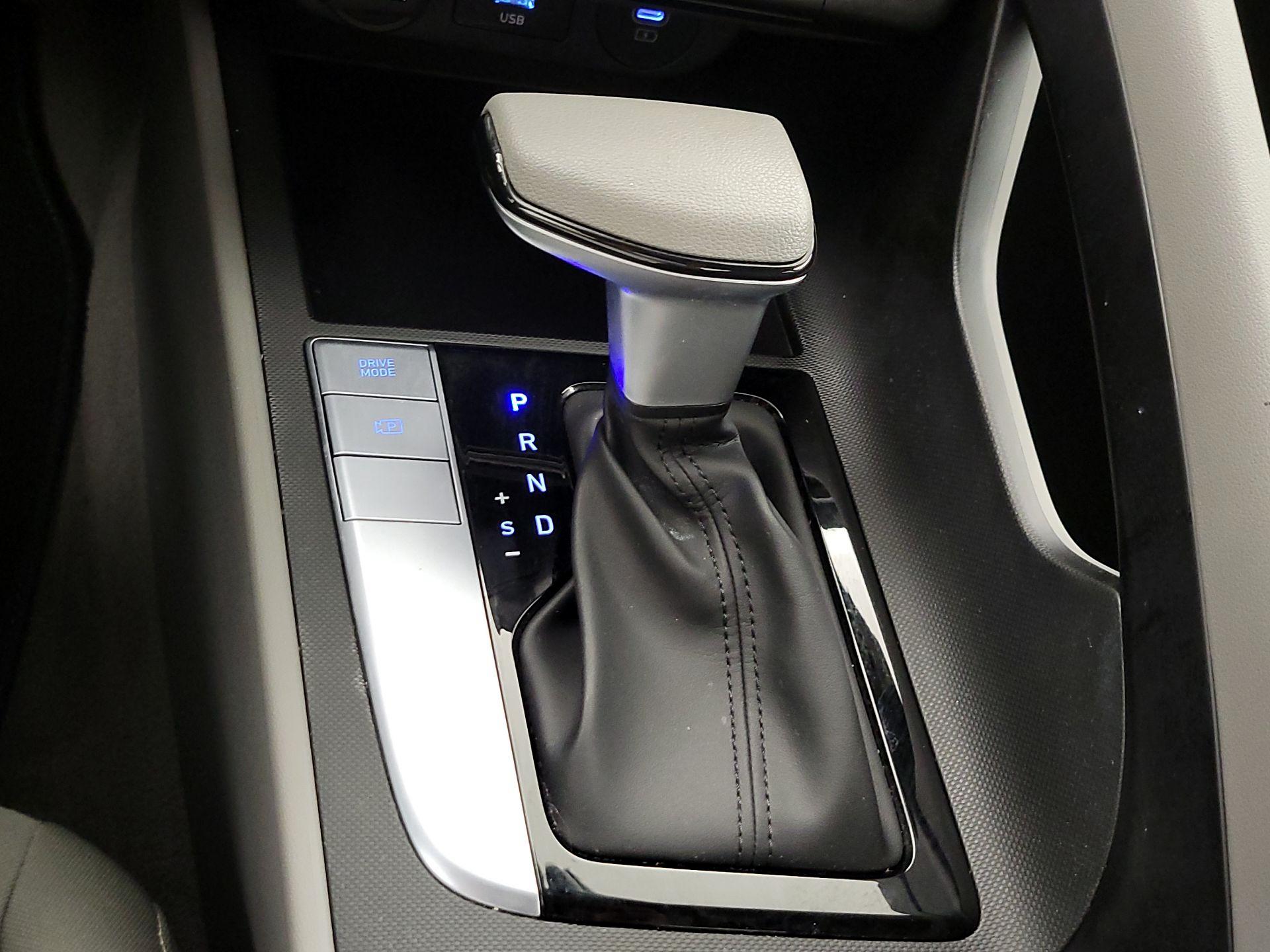Thumbnail: 2024 Hyundai Elantra - 18