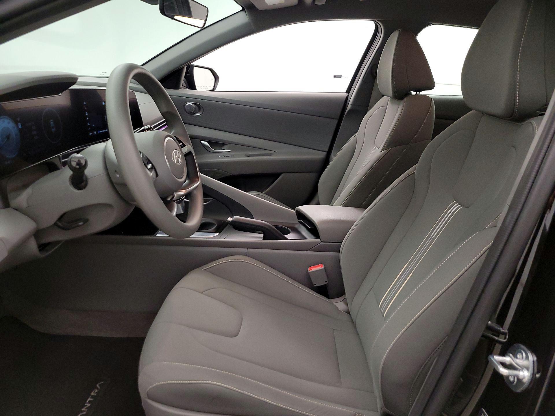 Thumbnail: 2024 Hyundai Elantra - 11
